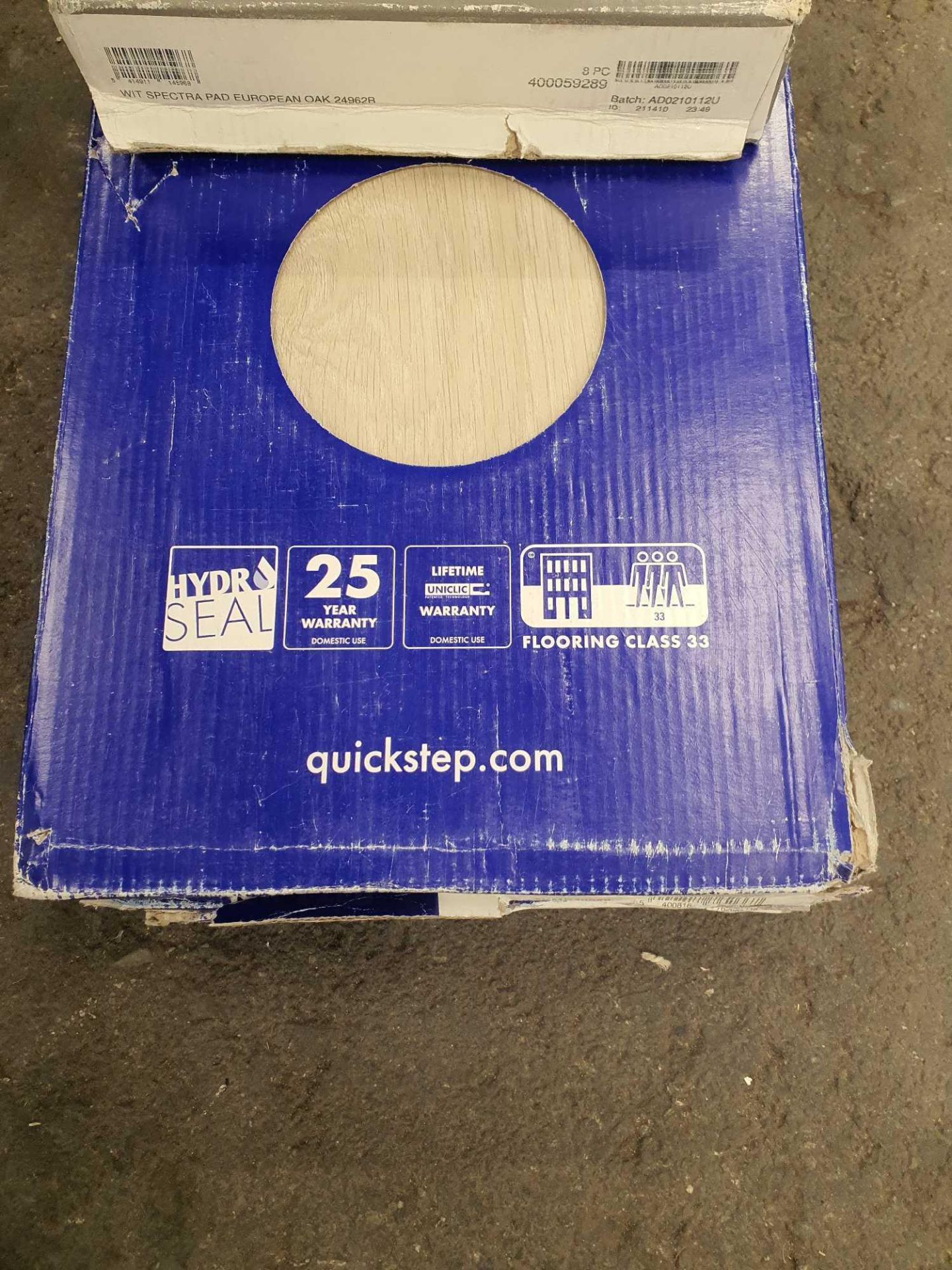 5 Packs of odd laminate flooring 3 packs are the Same