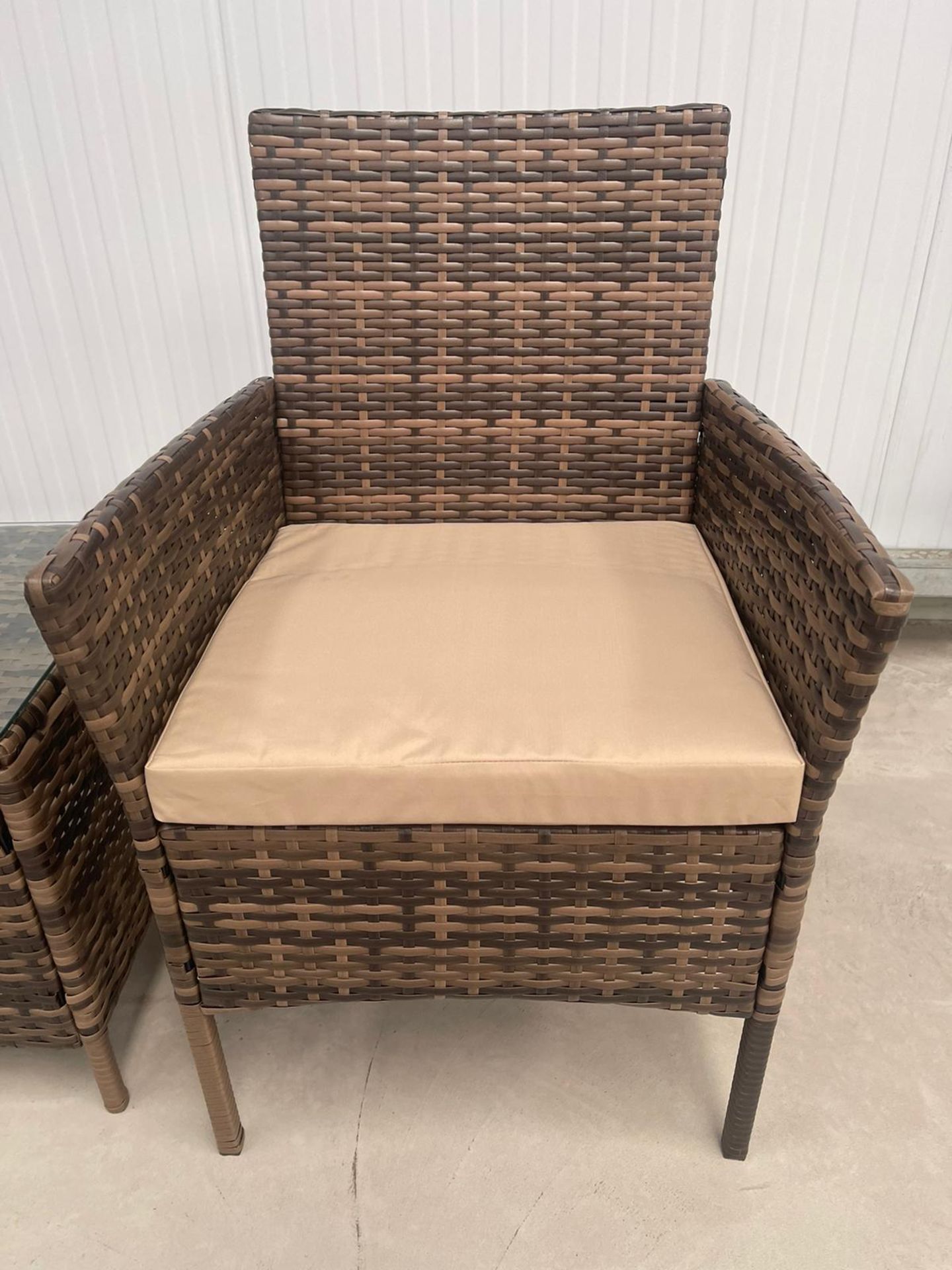 RRP £199 - NEW BROWN BISTRO SET. TABLE 40 X 40 X 45CM, CHAIR 52 X 56 X 83CM - Image 4 of 4
