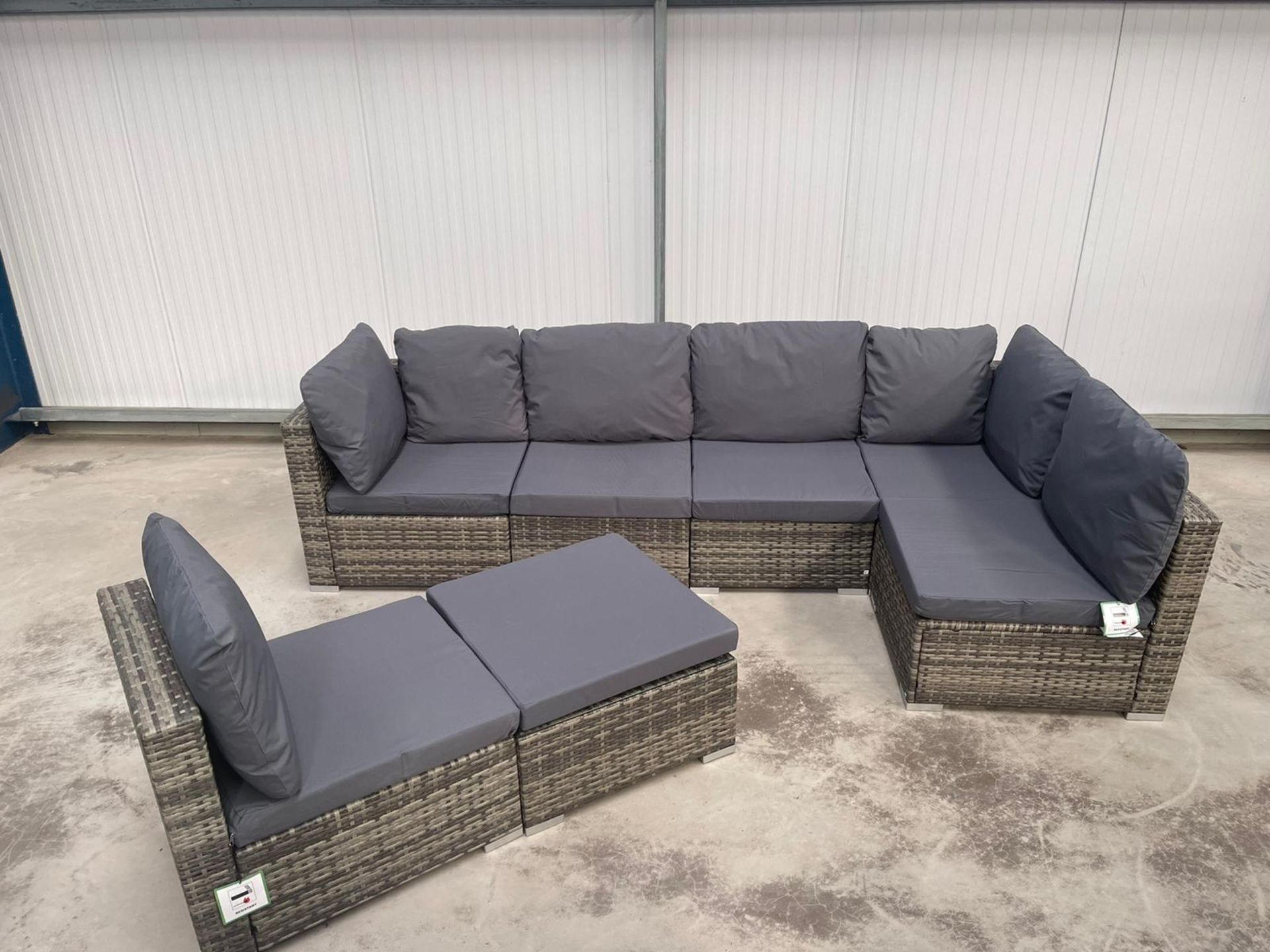 RRP £899 - NEW GREY U-SHAPED MODULAR SOFA WITH GLASS TOPPED COFFEE TABLE. VERY VERSITILE SET THAT - Image 3 of 9
