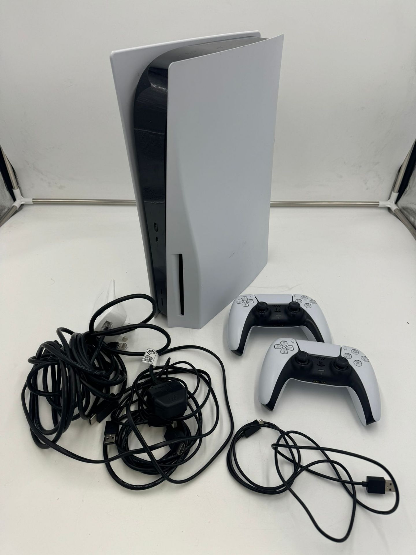 PLAY STATION 5 WITH POWER CABLES & X 2 CONTROLLERS - POWERS ON BUT WE HAVE NOT TESTED FULLY TESTED