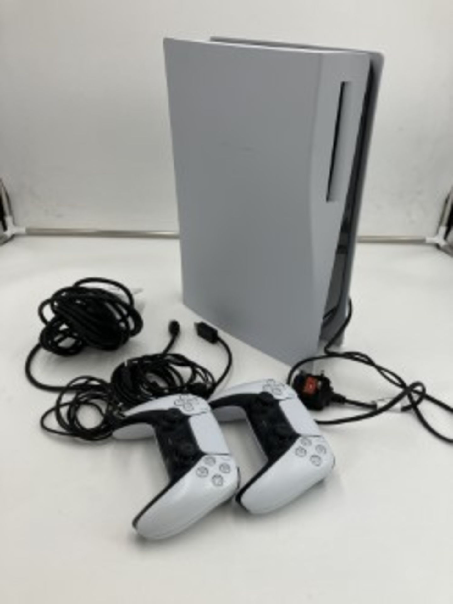 PLAY STATION 5 WITH POWER CABLES & X 2 CONTROLLERS - POWERS ON BUT WE HAVE NOT TESTED FULLY TESTED - Image 4 of 19