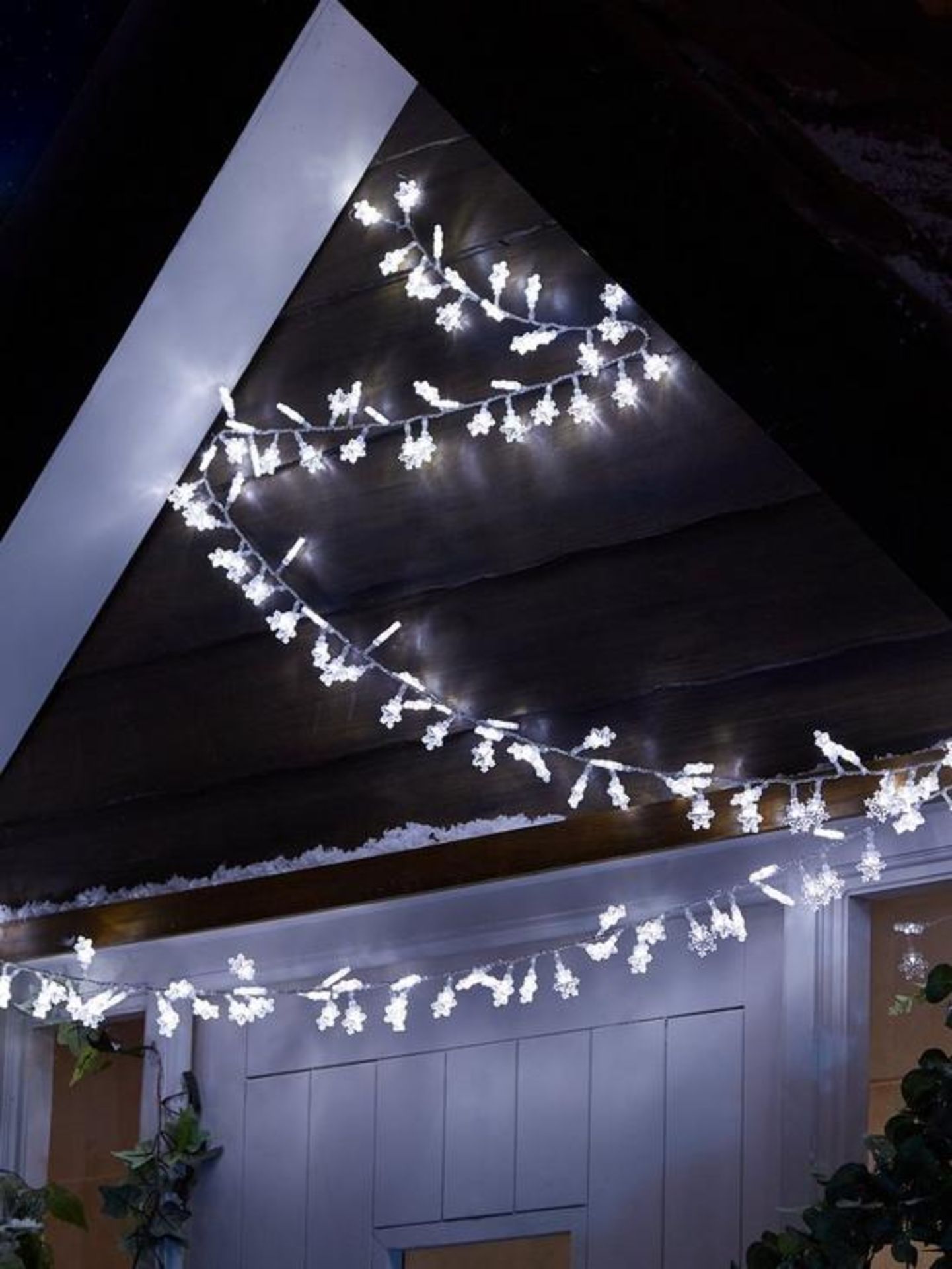 RRP £19.99 - 144 Snowflake Multifunction Outdoor Christmas Lights VJAVS