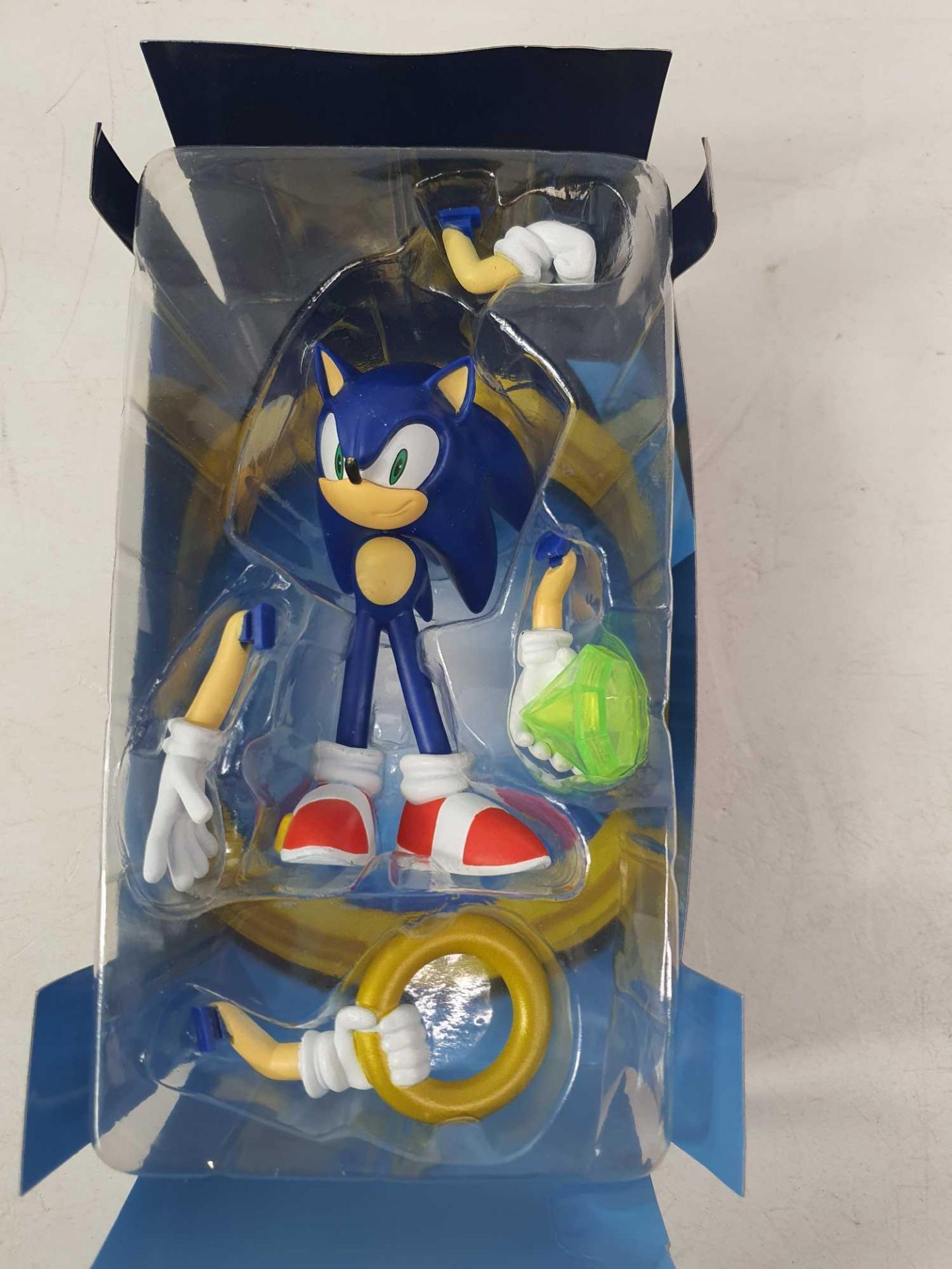 SONIC THE HEDGEHOG BUILDABLE FIGURE - Image 3 of 3