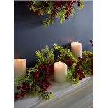 RRP £19 - BERRY GARLAND AS1126 01