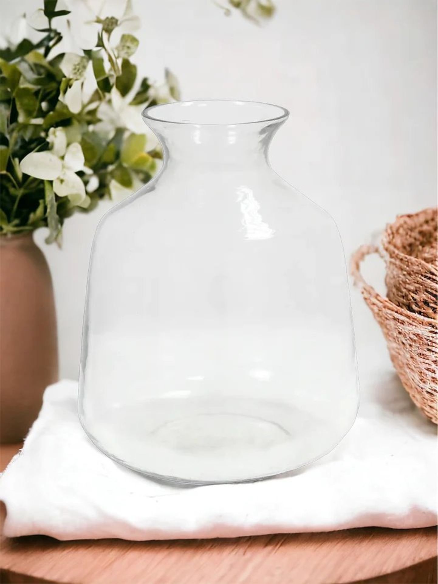 RRP £21 - FAUX FLOWER GLASS VASE MW2383 01