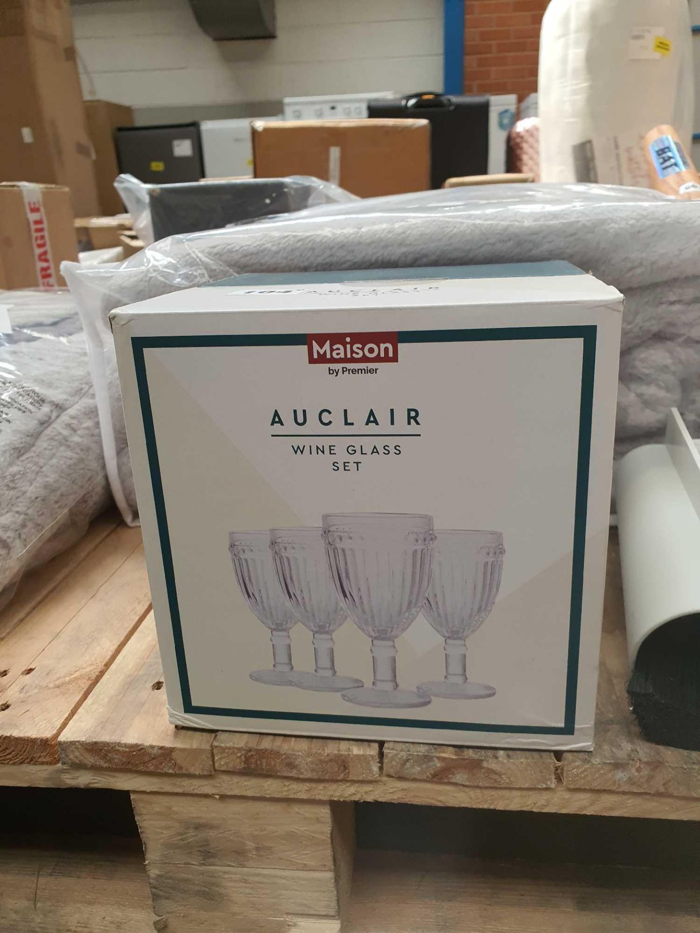 Auclair wine glass set