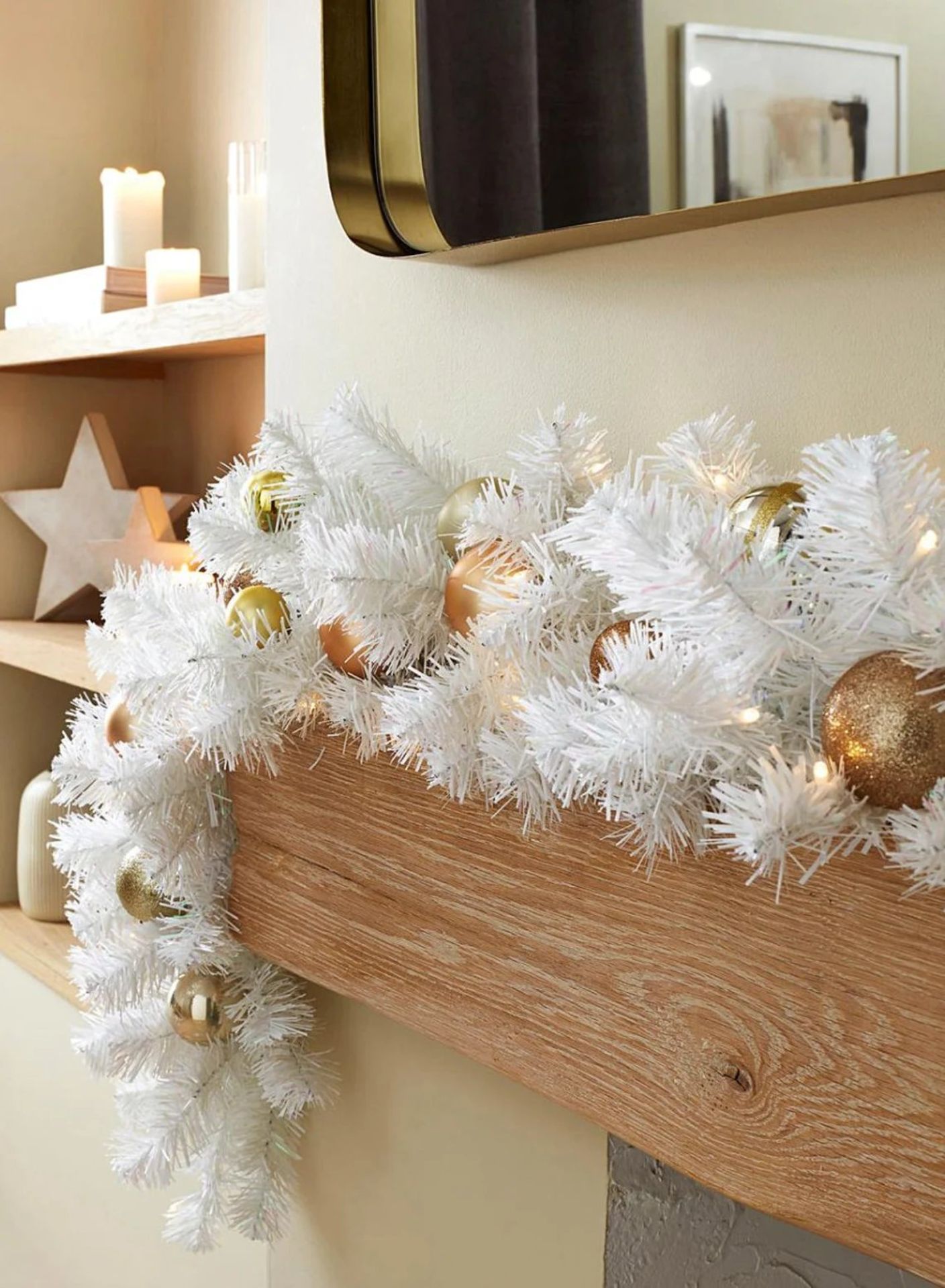 RRP £26 - Montana White Pre-Lit Chirstmas Garland 1.8m CG2255