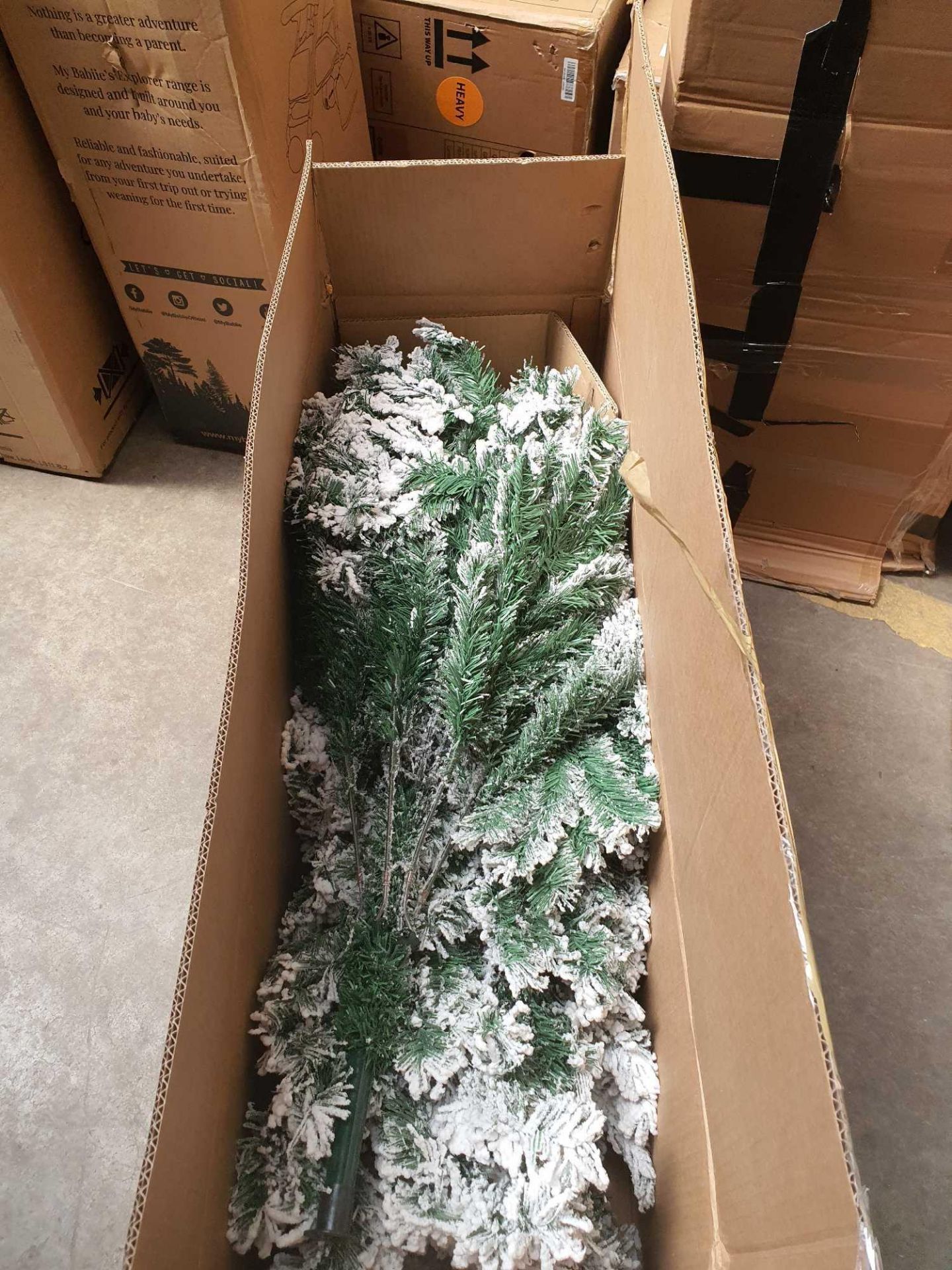 6ft green Christmas tree - aspen flocked tree. - Image 2 of 2