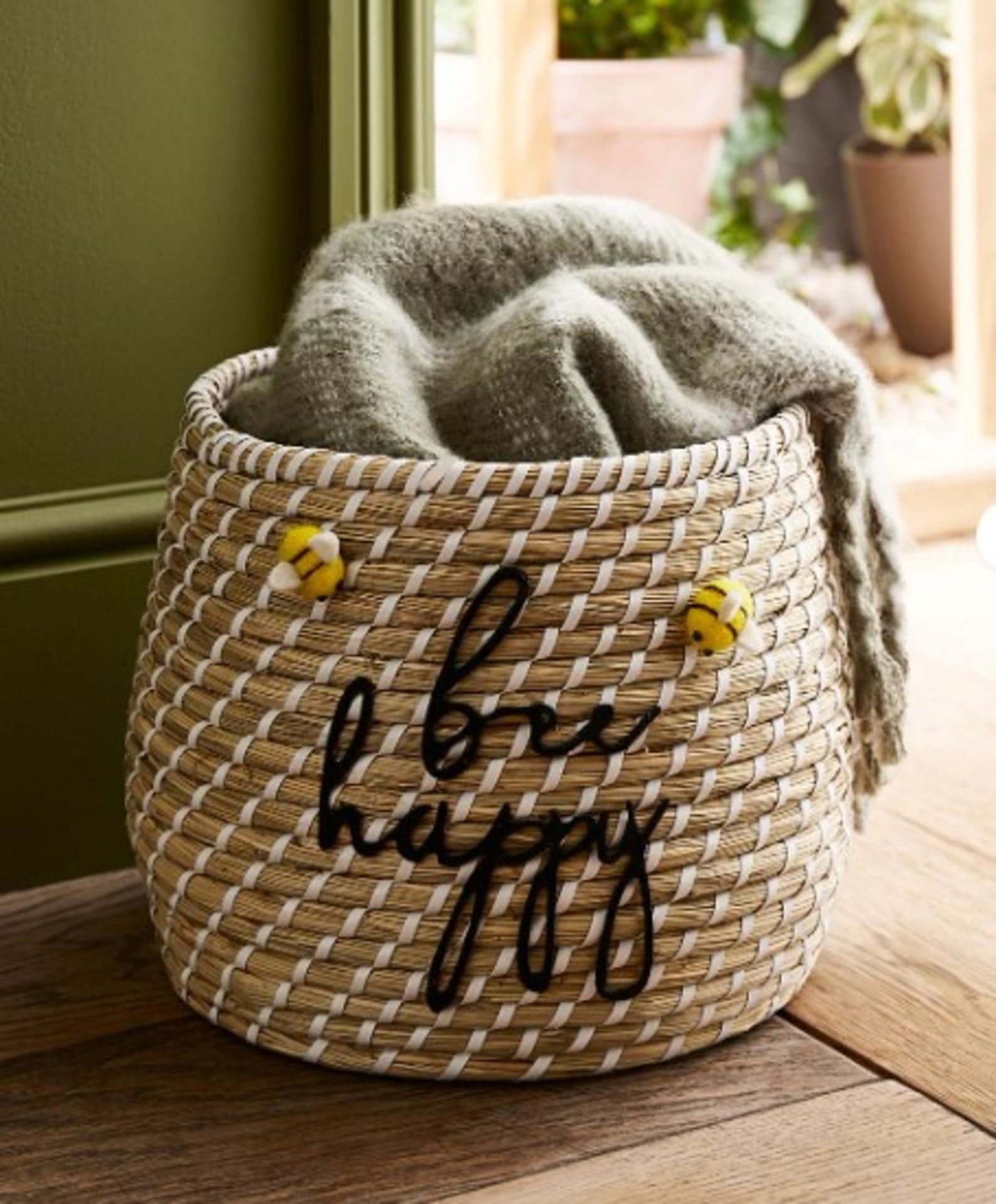 RRP £20.00 - Julipa Bee Happy Seagrass Storage Basket