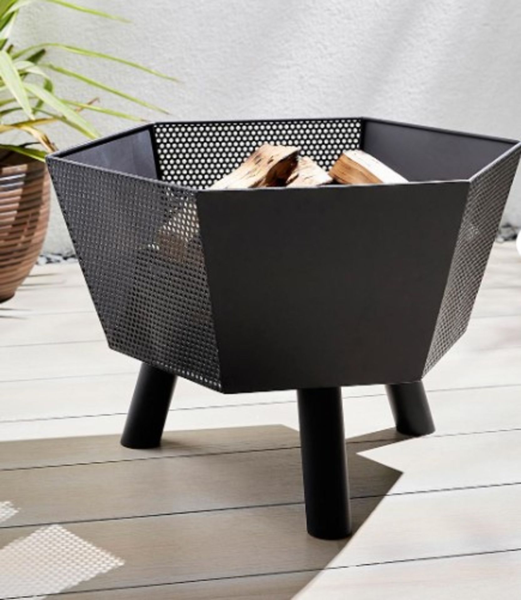 RRP £99.99 - La Hacienda Hexagonal Firepit