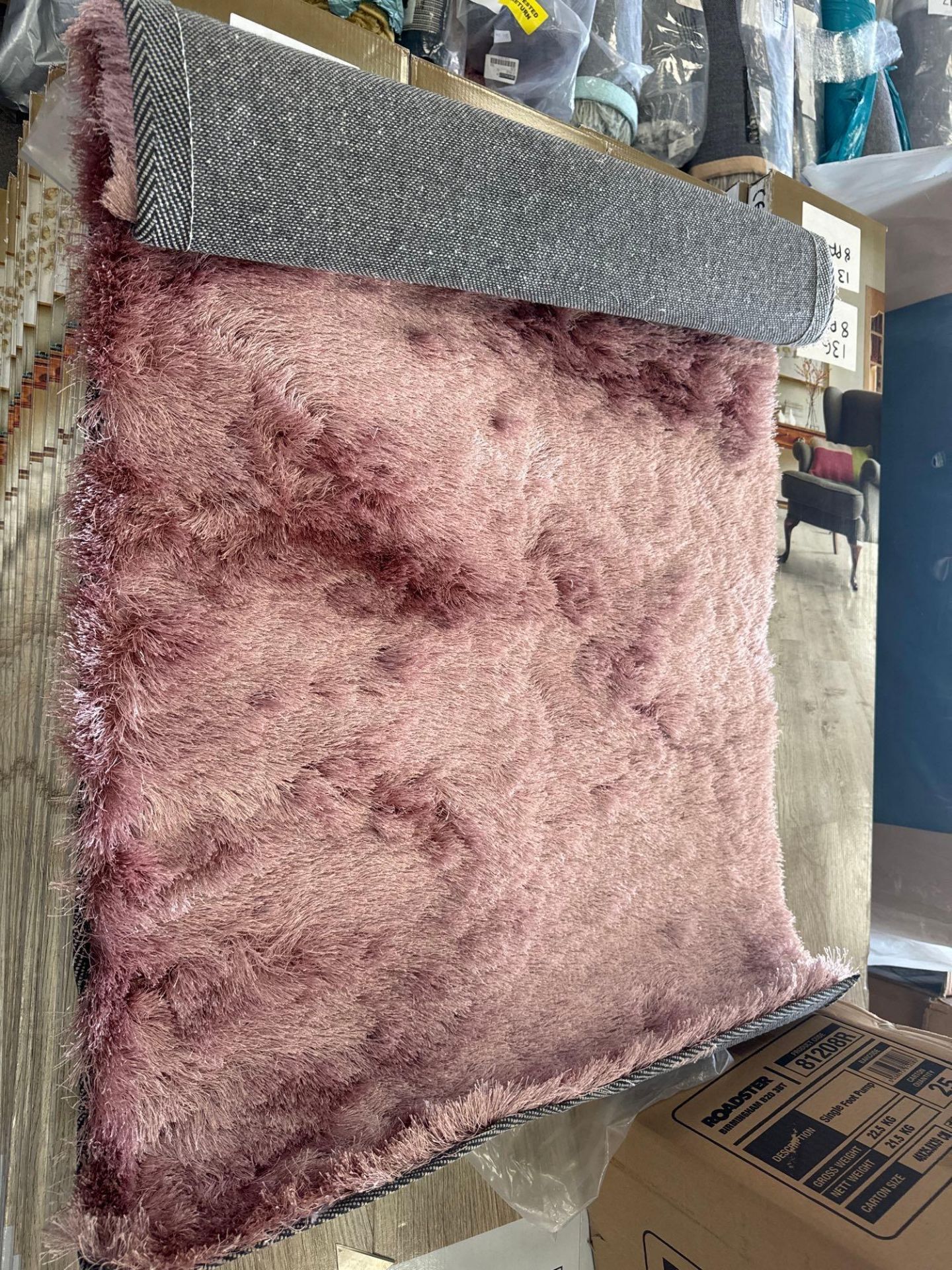 RRP £36.00 - SHIMMER SHAGGY RUG BLUSH 60X120 OB434