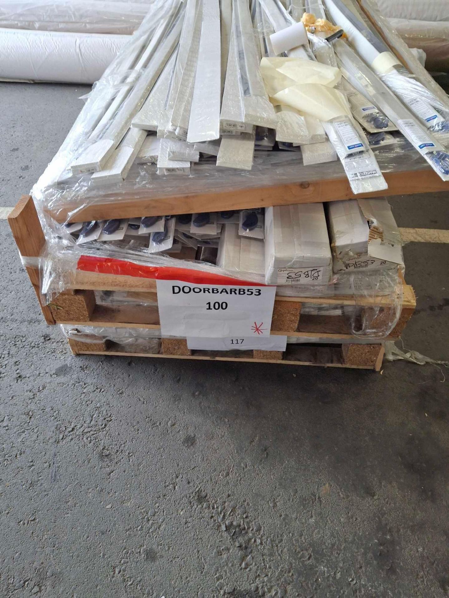 1 Pallet Of Door Bars All various Colours - Image 2 of 3