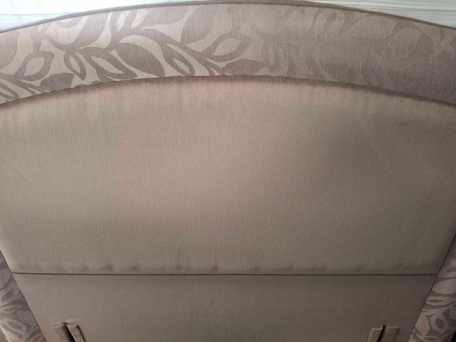 4 Headboards 3 are 4 Foot 6 and 1 is 5 Foot. The 4 Foot 6 Colours Are Grey Brown And Brown with - Image 6 of 6