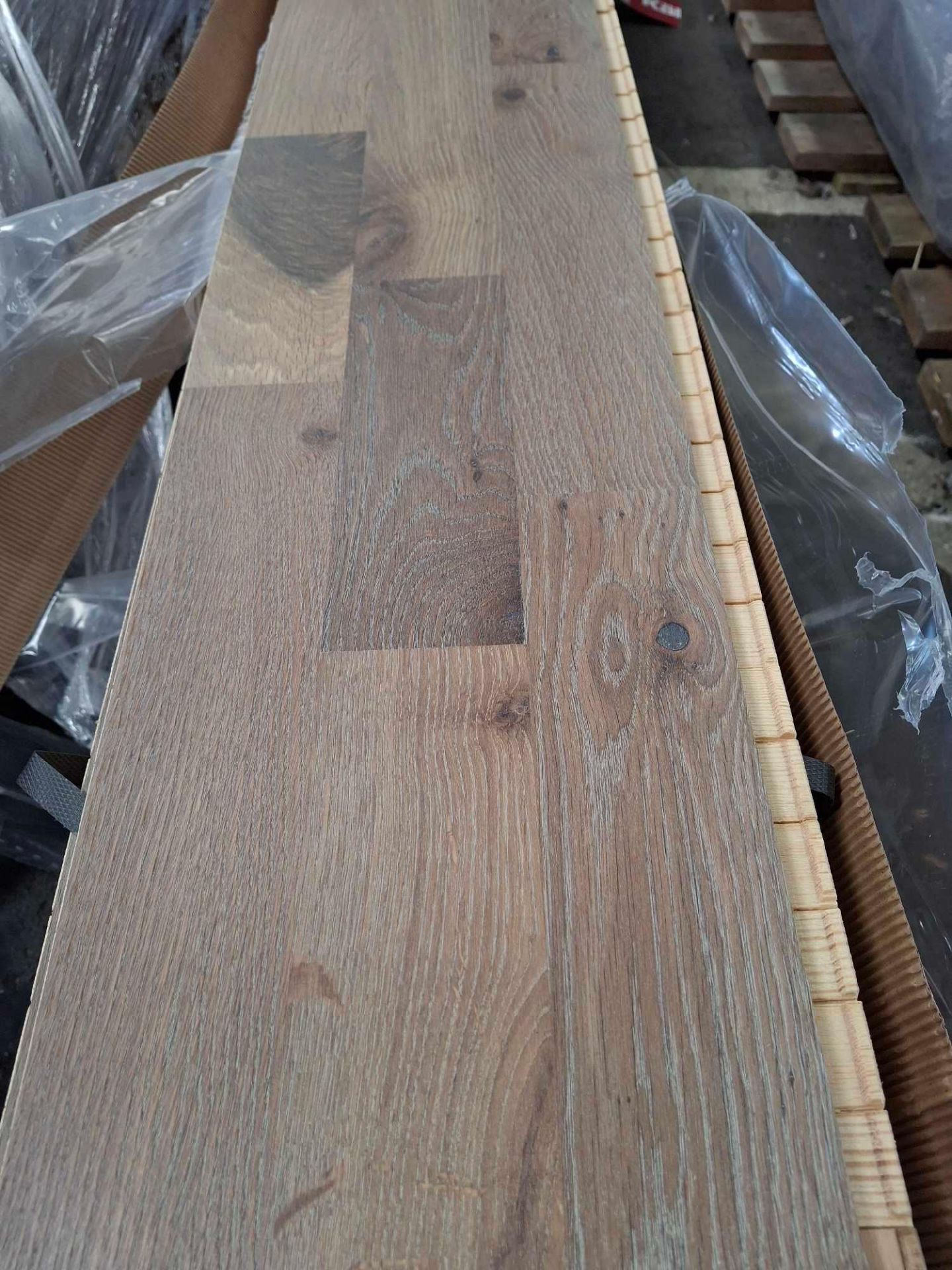 4 Packs of KÃ¤hrs Wood Flooring Stone 3 Strip Oiled Oak 2423mm x 200mm x 13mm Per Plank 6 Per Pack