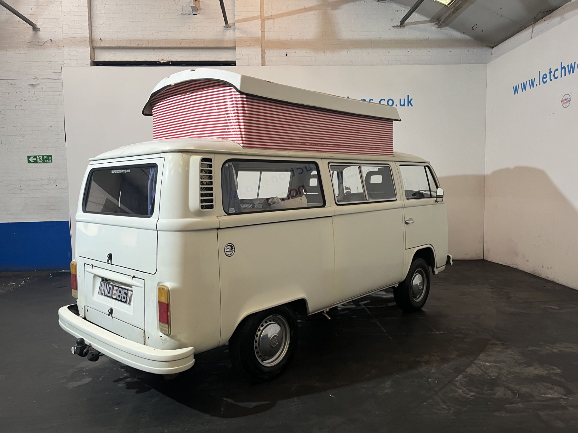 1979 Volkswagen Type 2 Camper - 1970cc - Image 12 of 24