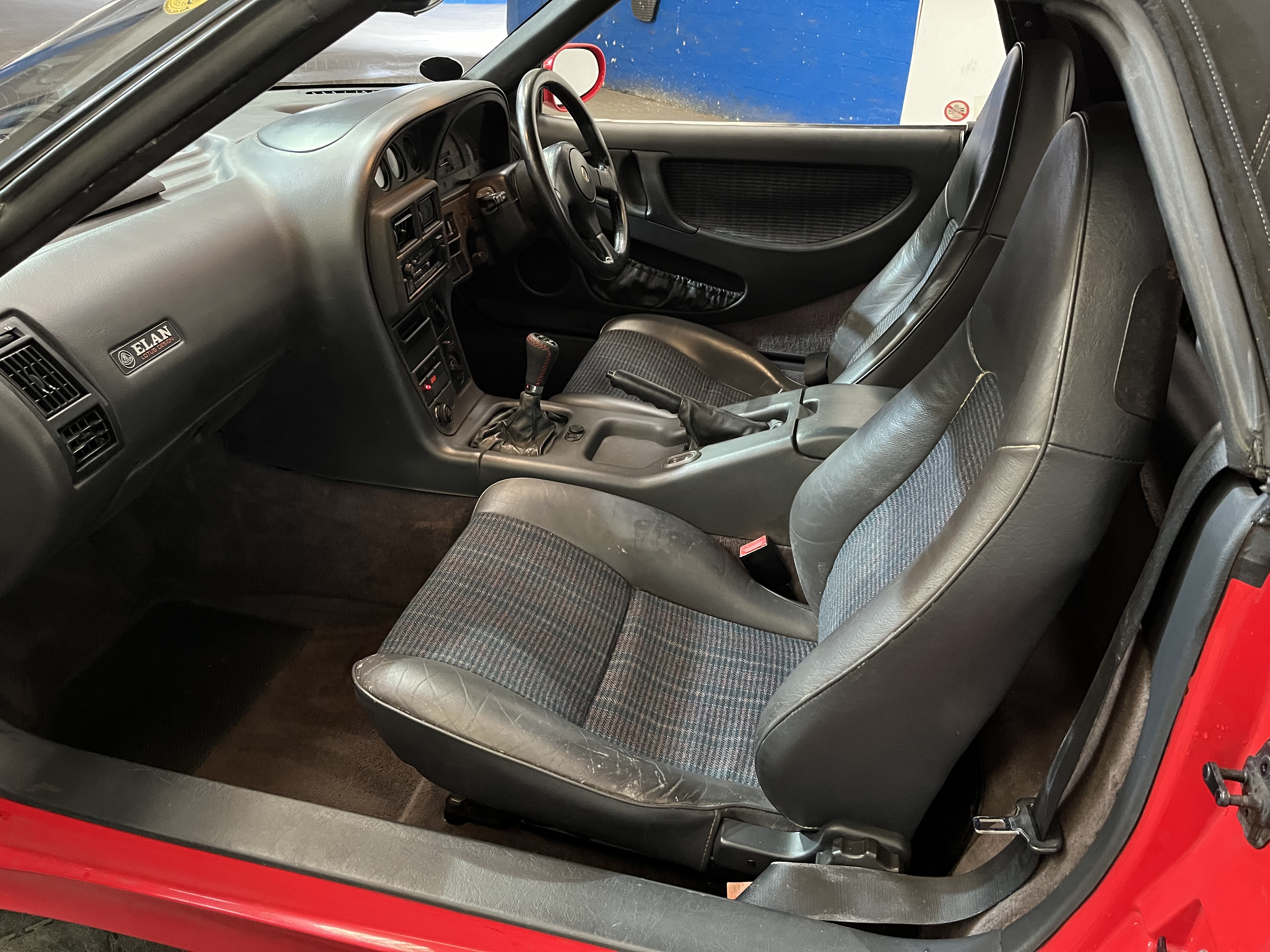 1990 Lotus Elan SE Turbo - 1588cc - Image 15 of 23