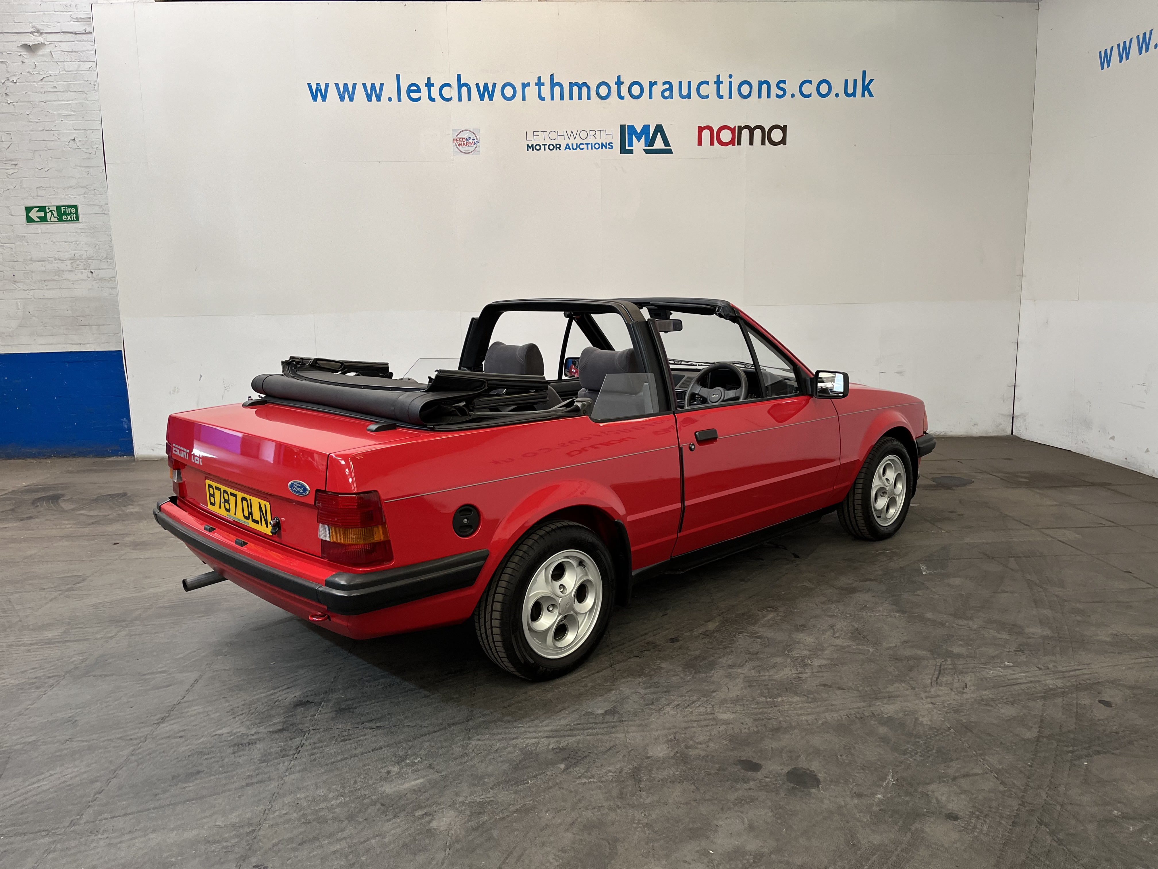 1985 Ford Escort 1.6i Cabriolet - 1597cc *ONE OWNER FROM NEW* - Image 12 of 24