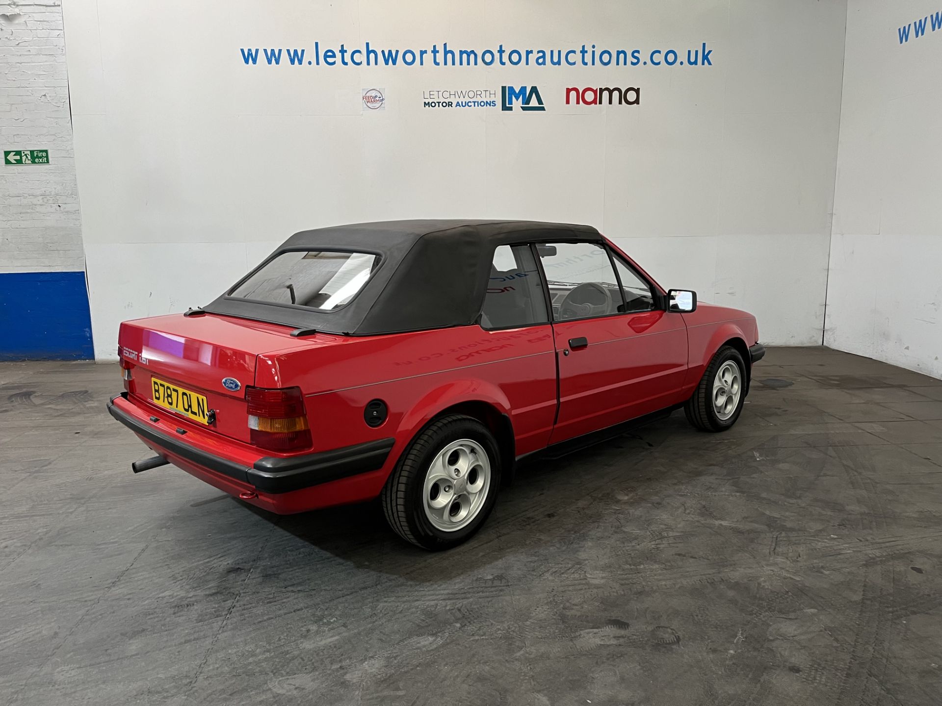 1985 Ford Escort 1.6i Cabriolet - 1597cc *ONE OWNER FROM NEW* - Image 11 of 24