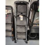 Cosco 3 Step Ladder