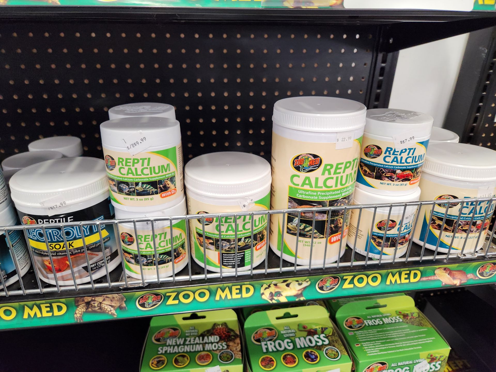 Lot of Assorted Reptile Supplements - Image 4 of 4