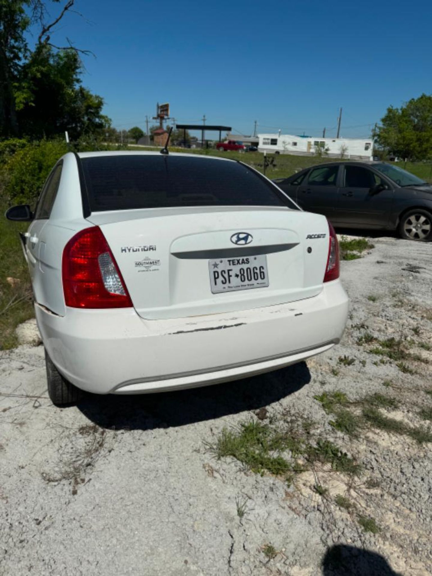 2008 HYUNDAI ACCENT - Image 4 of 12