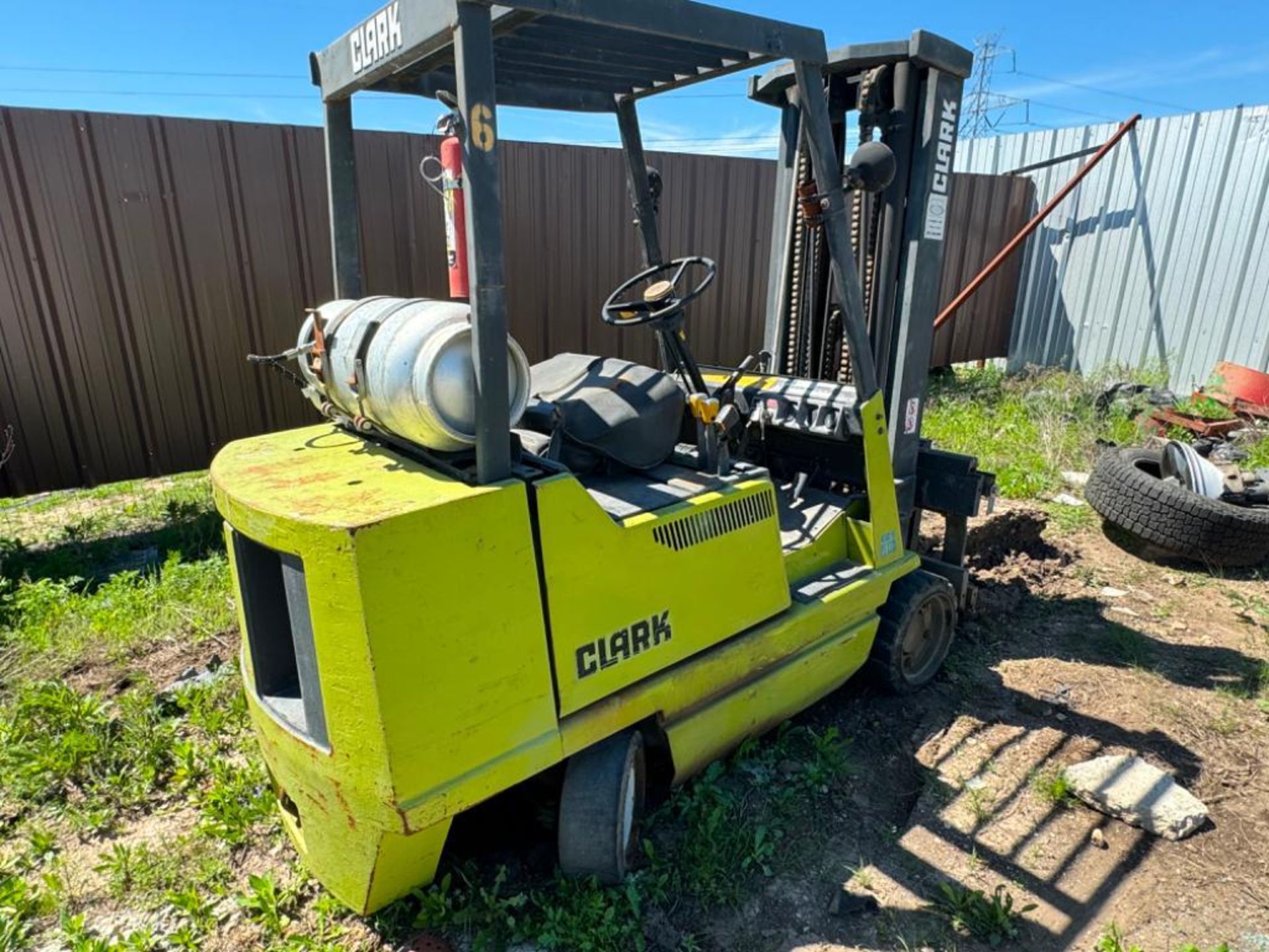 Clark Fork Lift - Image 2 of 19