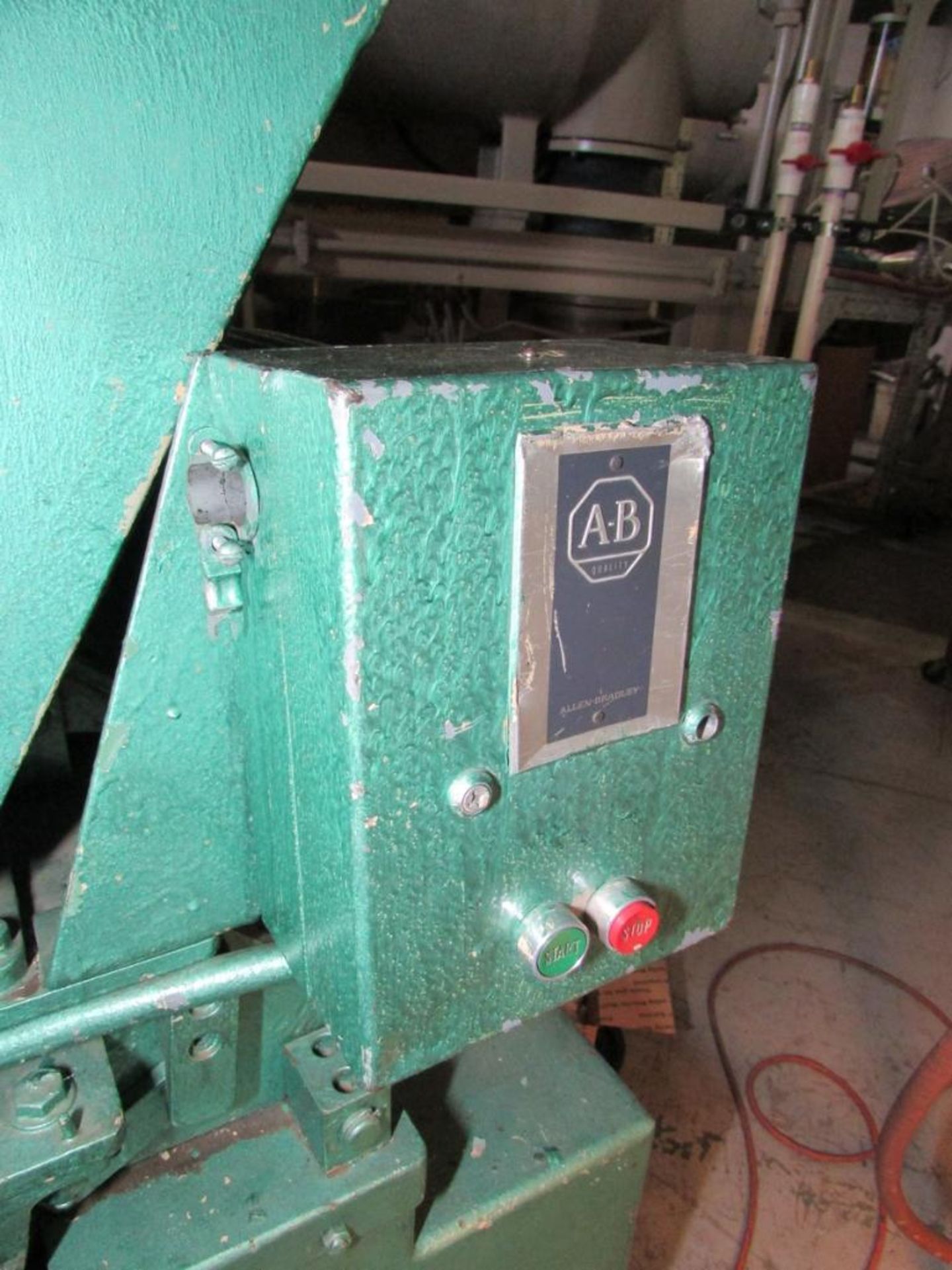 Nelmore Co. 10" Plastic Granulator - Image 10 of 13