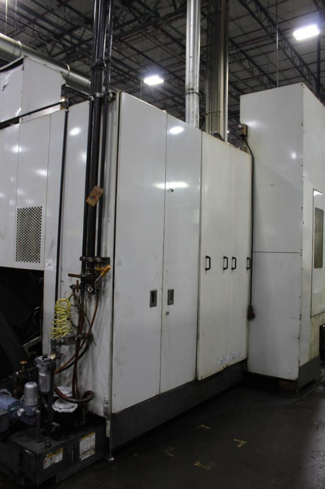 2004 Kitamura MyCenter HX500i Horizontal Machining Center with Fanuc Series 16i-MB Controller - Image 17 of 59