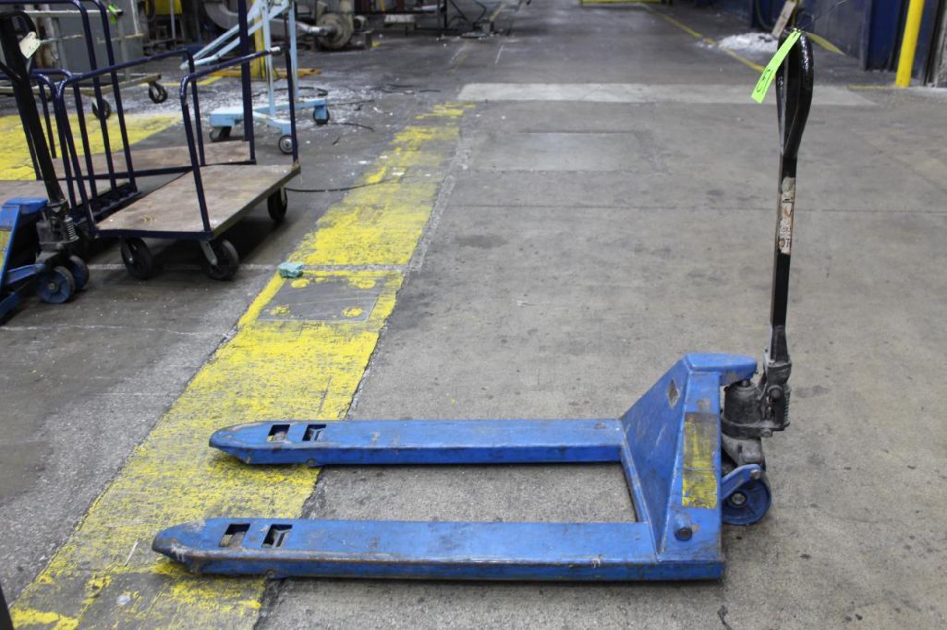 Global Pallet Jack - Image 3 of 4