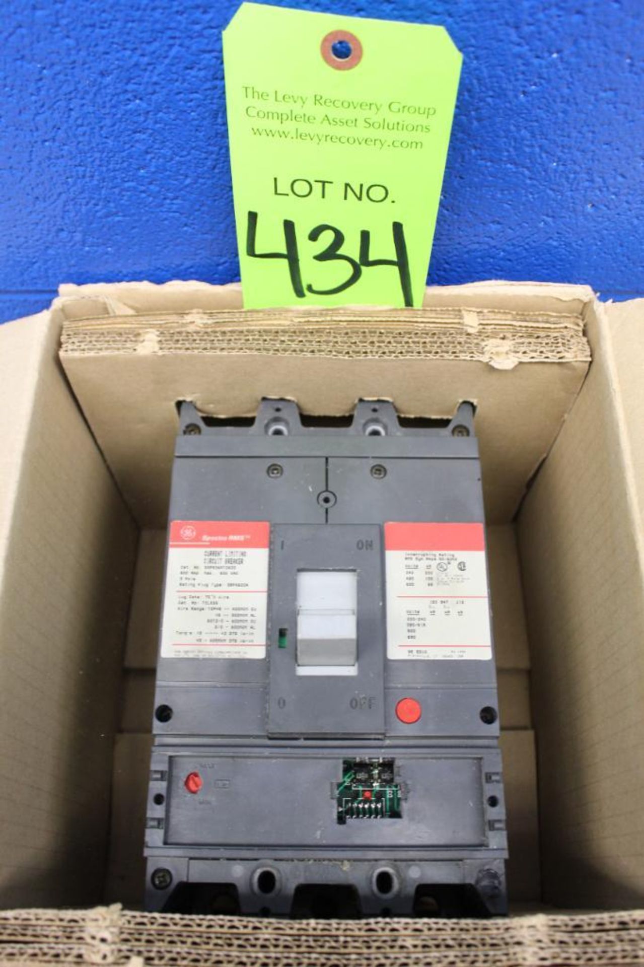 GE Spectra RMS Current Limiting Circuit Breaker