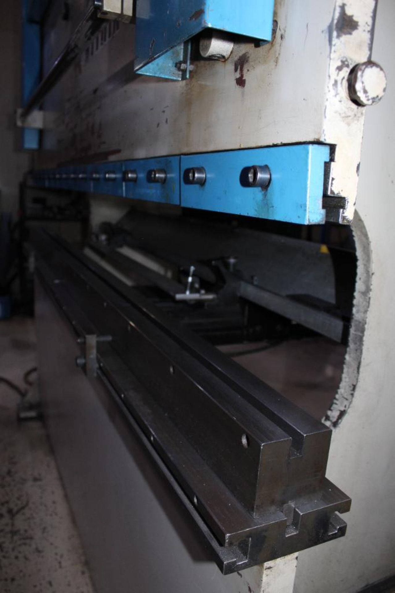 1993 LVD Hydraulic Press Brake Model 45JS06 With Hurco AutoBend 7 CNC Back Gage - Image 2 of 16