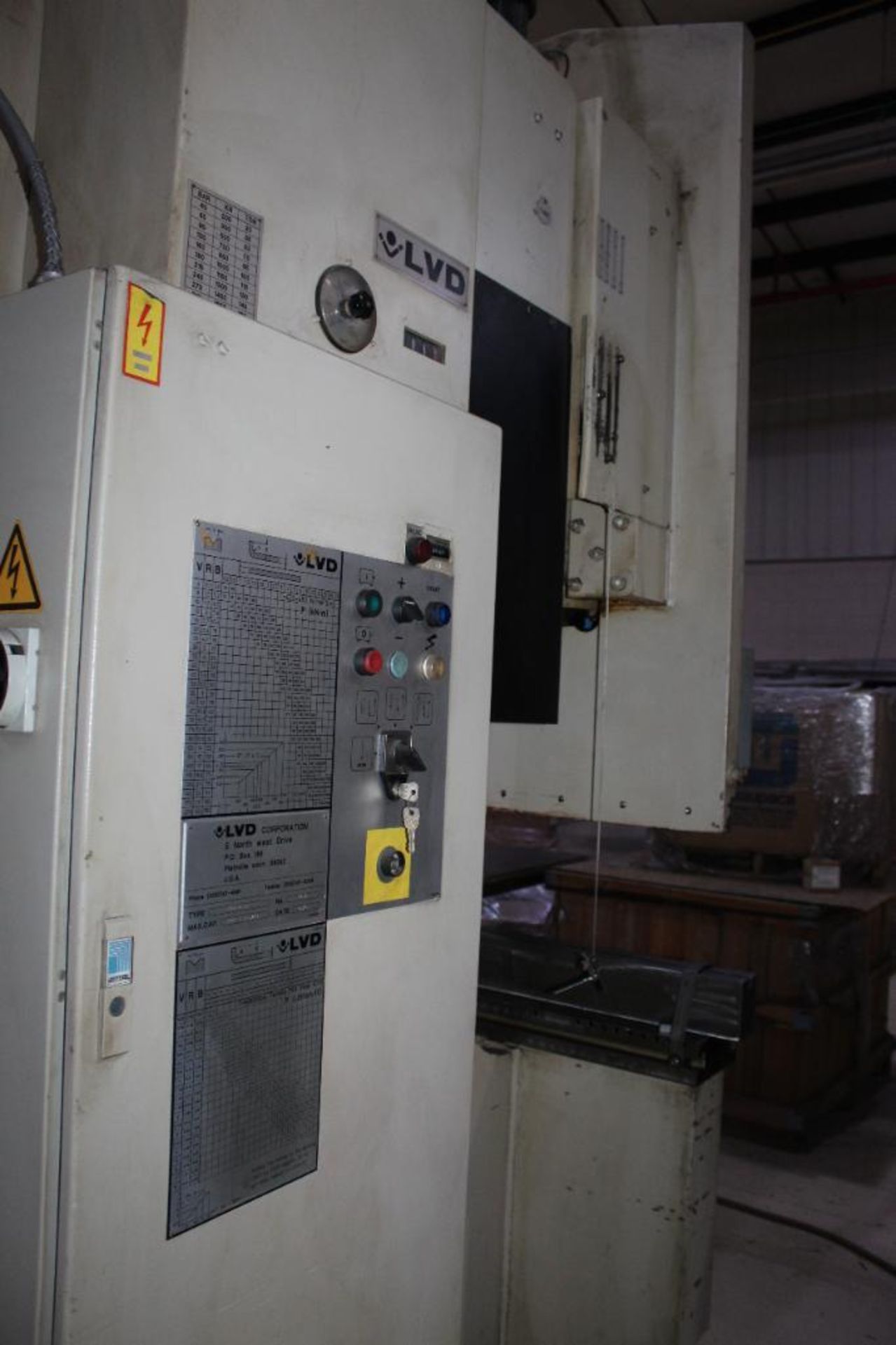 1995 LVD Hydraulic Press Brake Model 180JS13 Equipped With Hurco AutoBend 7 CNC Back Gage - Image 12 of 22