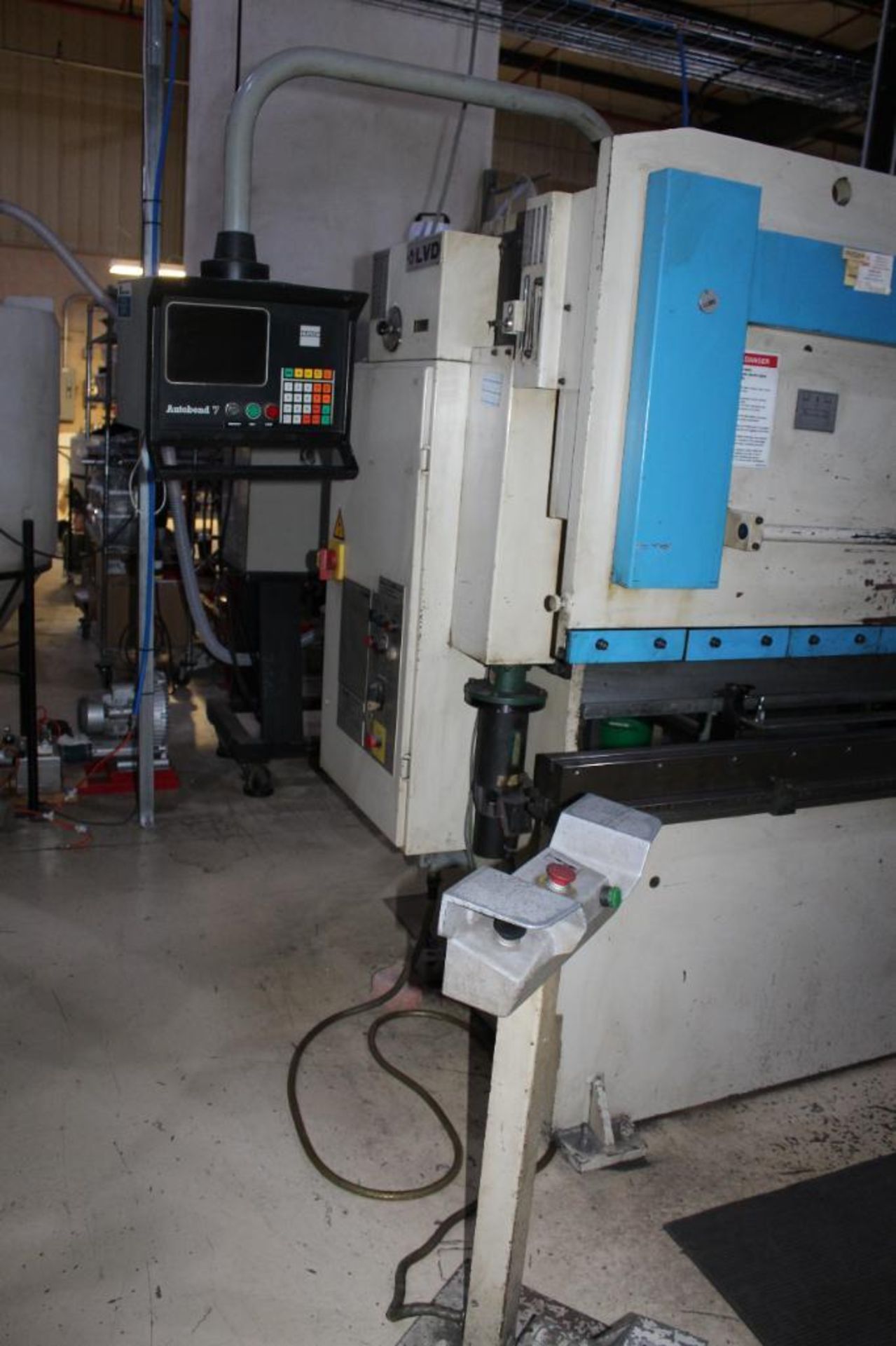 1993 LVD Hydraulic Press Brake Model 45JS06 With Hurco AutoBend 7 CNC Back Gage - Image 5 of 16
