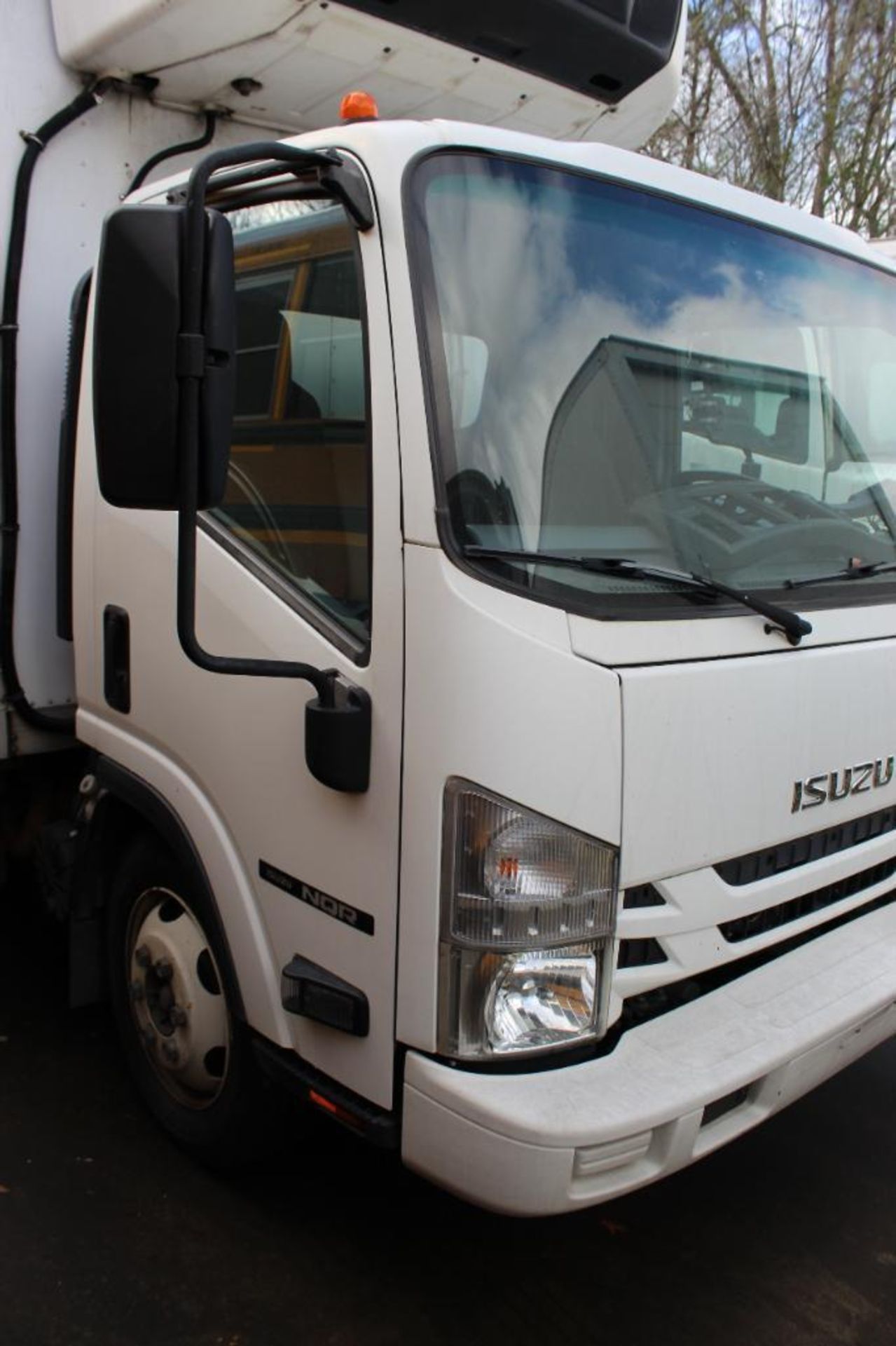 2018 Isuzu NQR Diesel Truck - Image 11 of 58