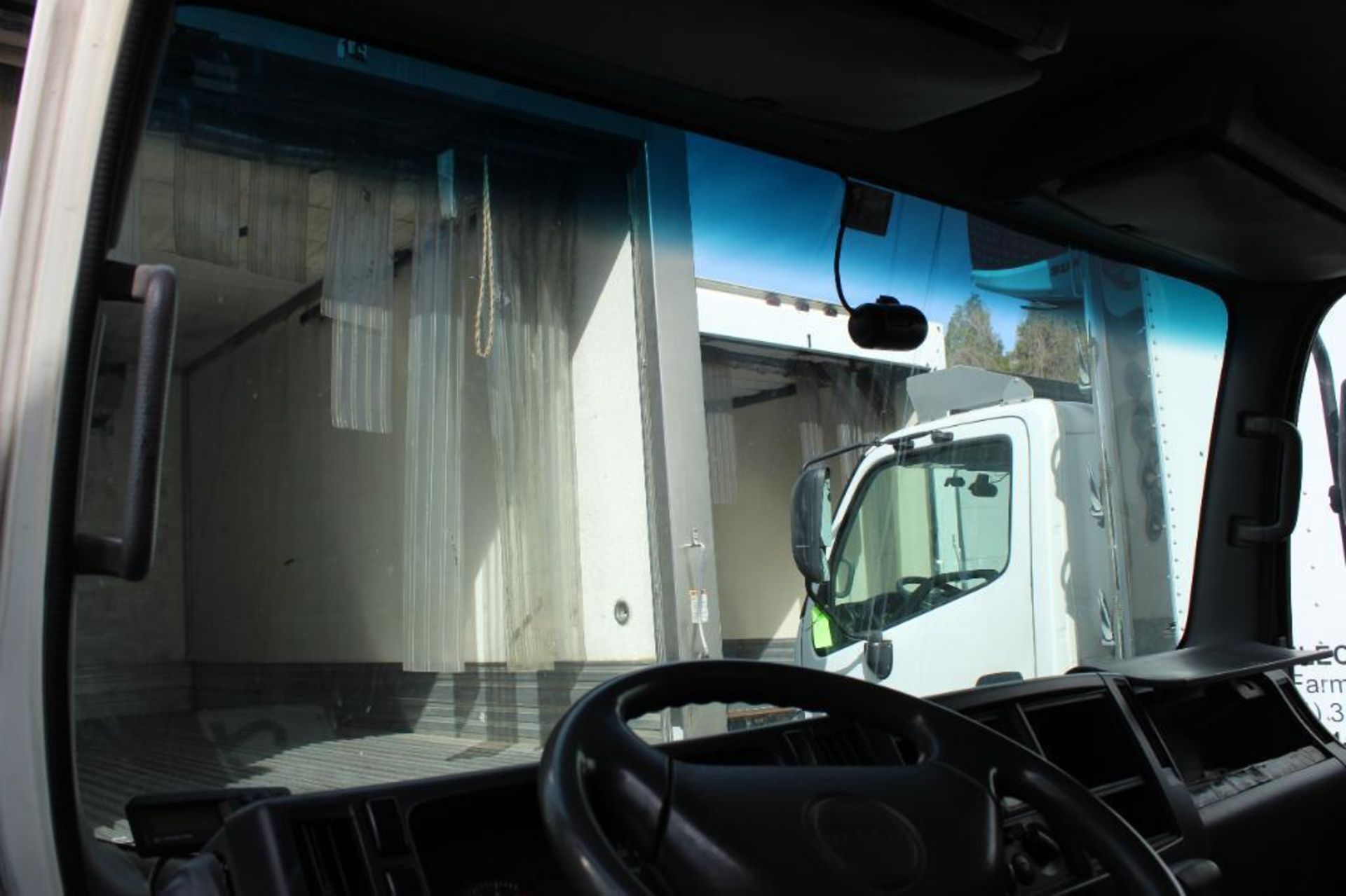 2012 ISUZU NPR DIESEL TRUCK - Image 22 of 37