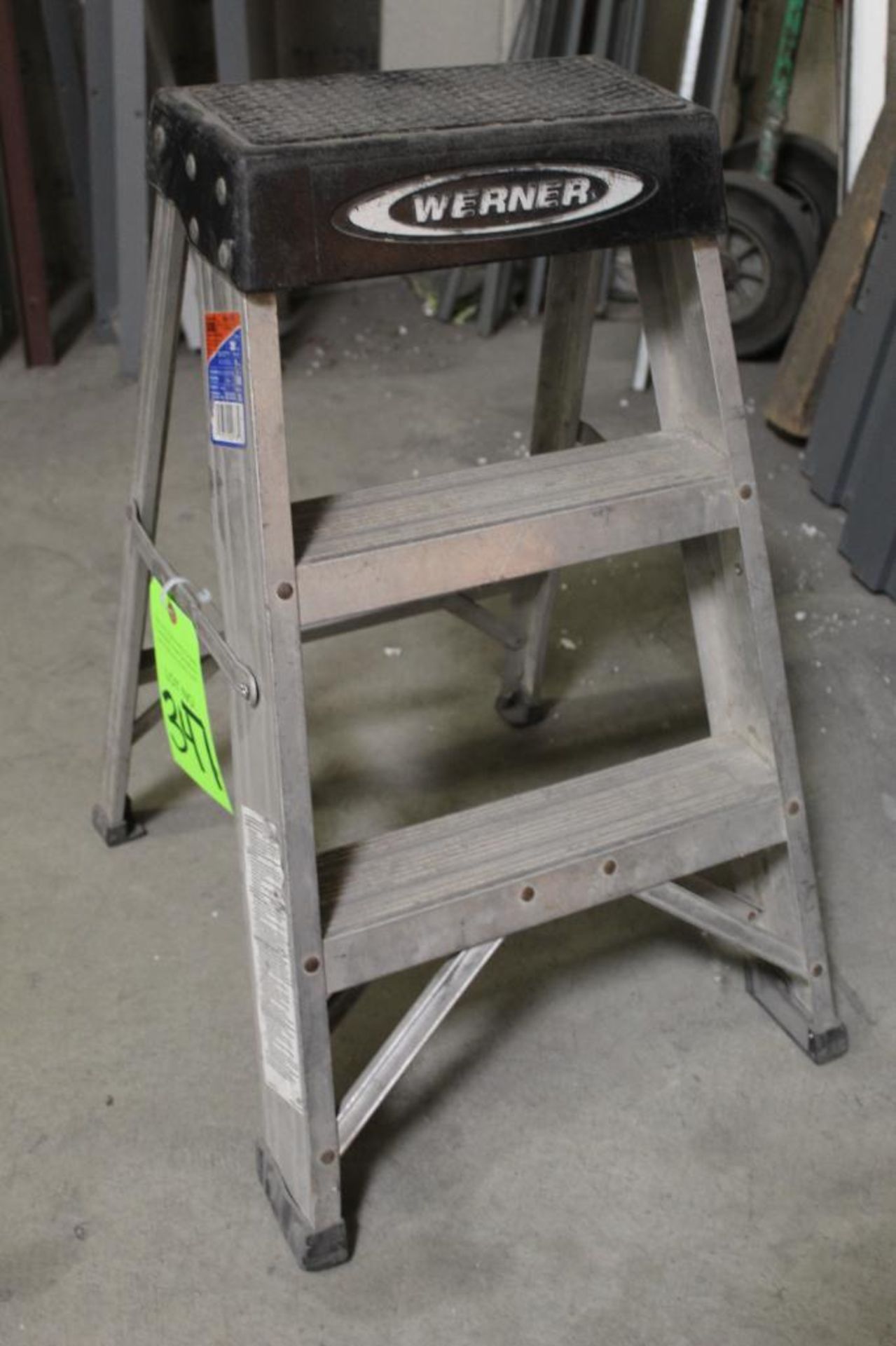 Werner 2' Ladder Model M150B 300LB Capacity - Image 2 of 3