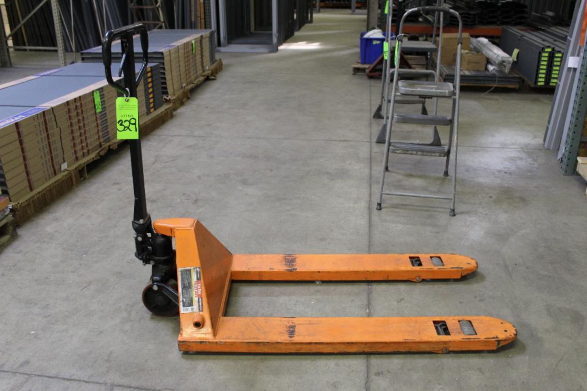 HaulMaster 2.5 Ton Pallet Jack 47 1/2" Forks, 3" Height