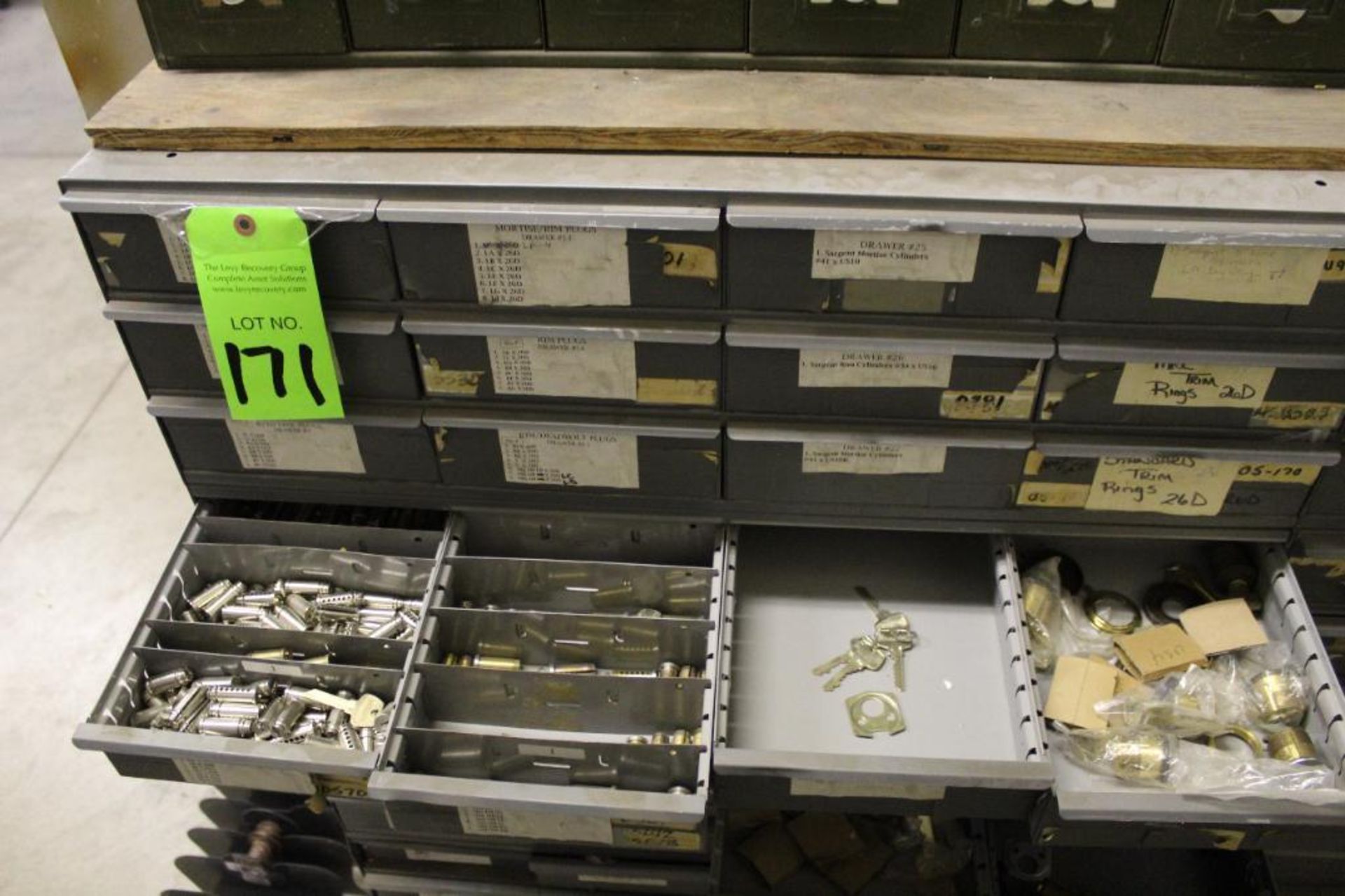 48-Drawer Organizer with Assorted Plugs, Cylinders, Mortise Cylinders, Cams and Shells. - Image 19 of 20