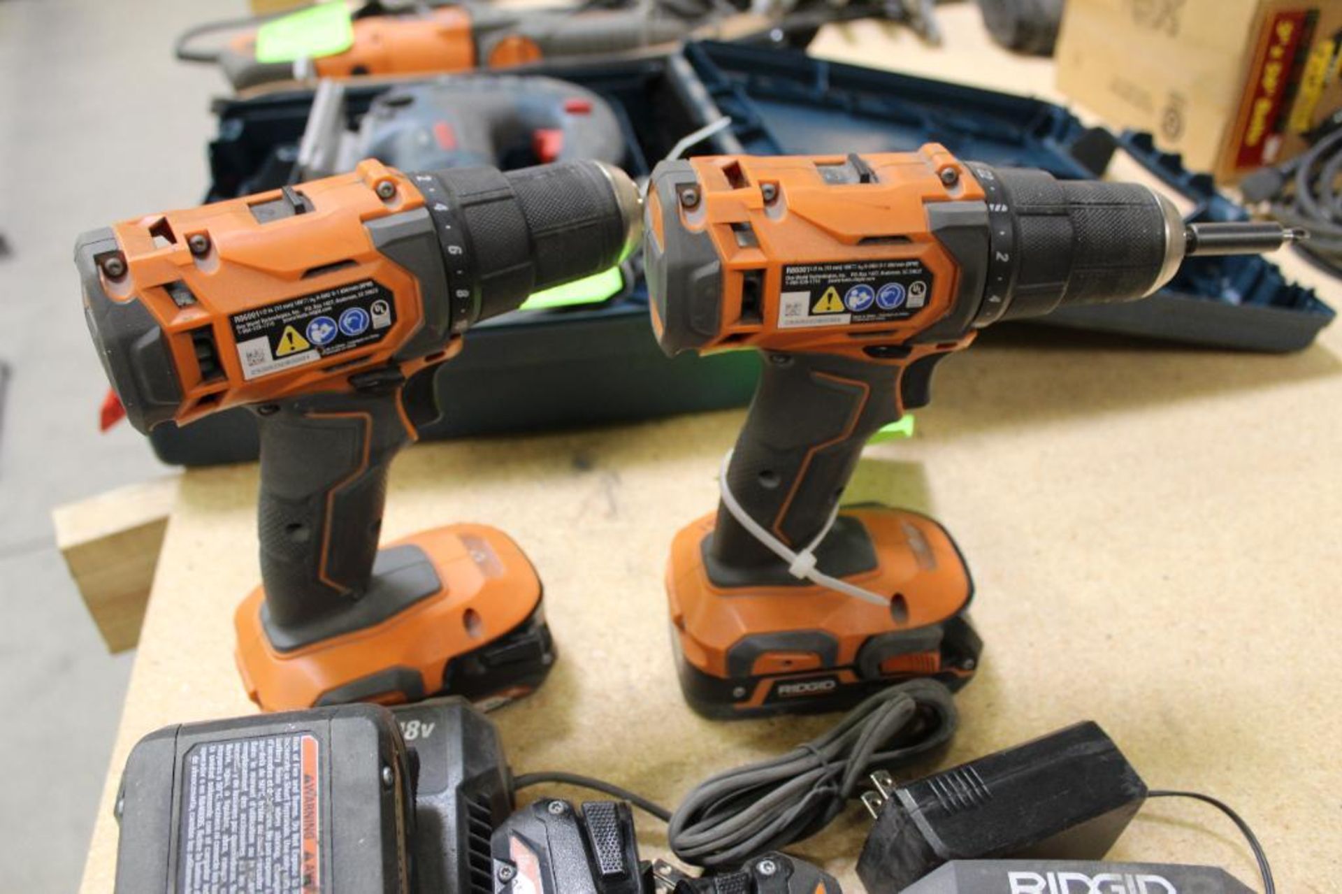 Lot of (2) Cordless Ridgid Drills w/ (2) Chargers and (2) Batteries - Image 3 of 3