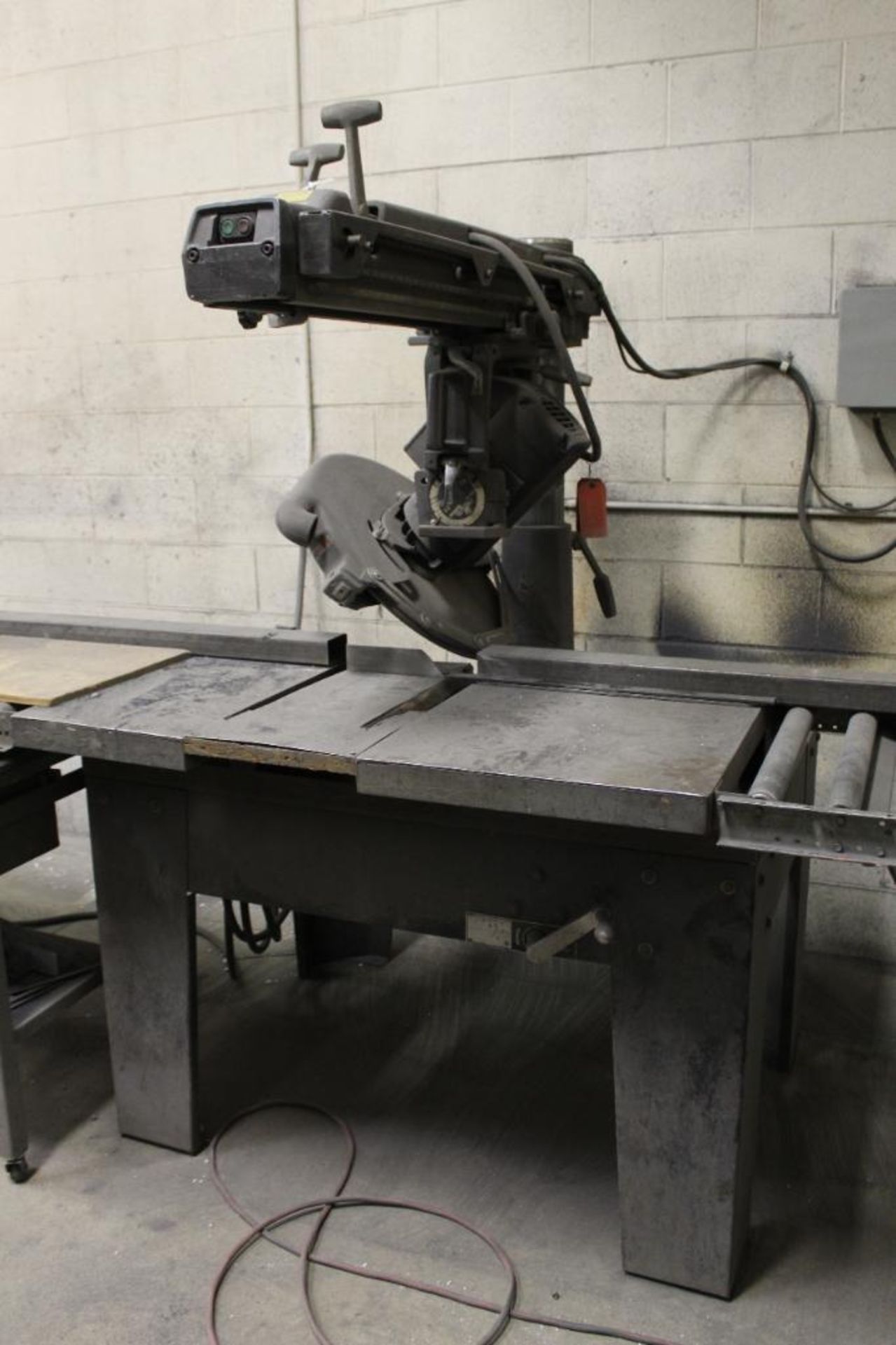 The Original Radial Arm Saw 7 1/2HP Arbor RPM-2825/3425 - Image 4 of 15