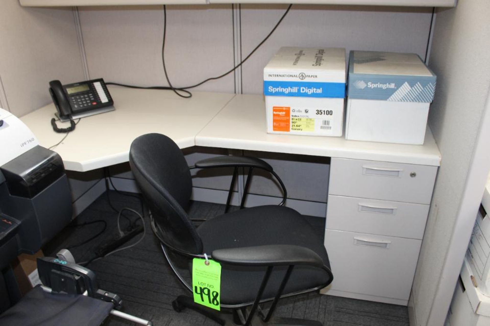 Office Desk with Wall Partitions - Image 5 of 5