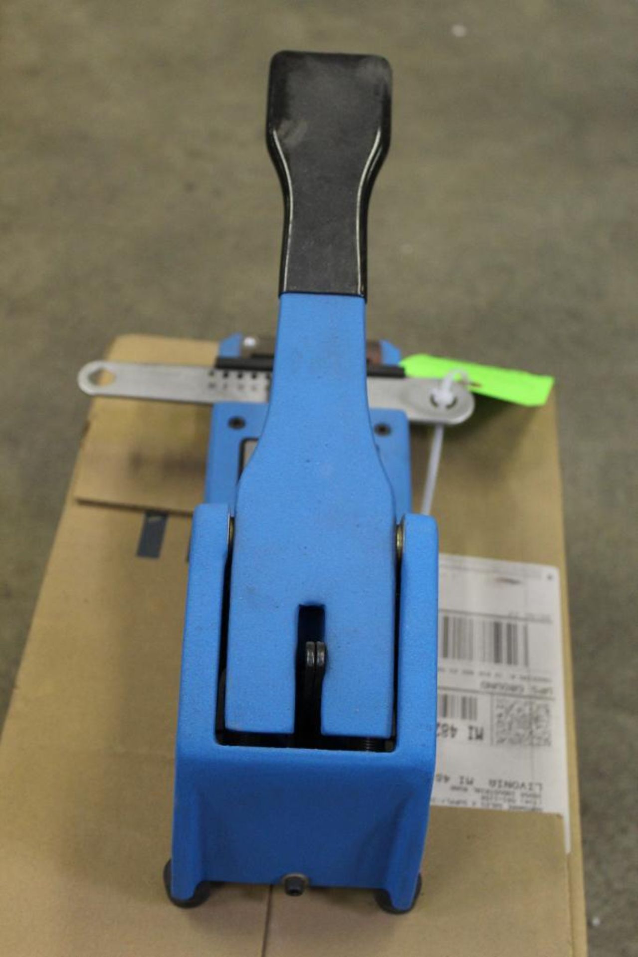 Pro-Lok Blue Punch # BP201 Key Machine - Image 4 of 4