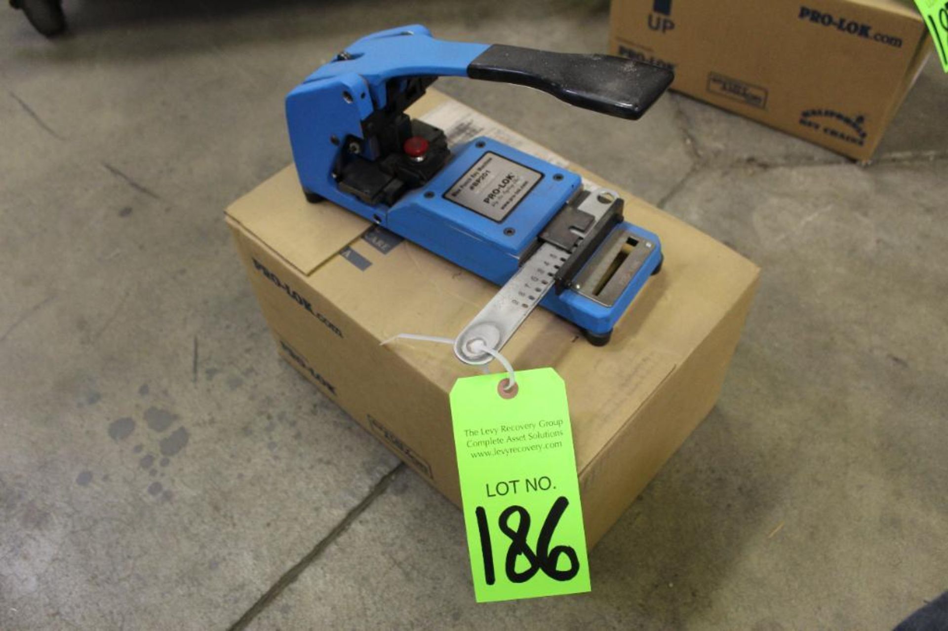 Pro-Lok Blue Punch BP201 Key Machine - Image 2 of 5