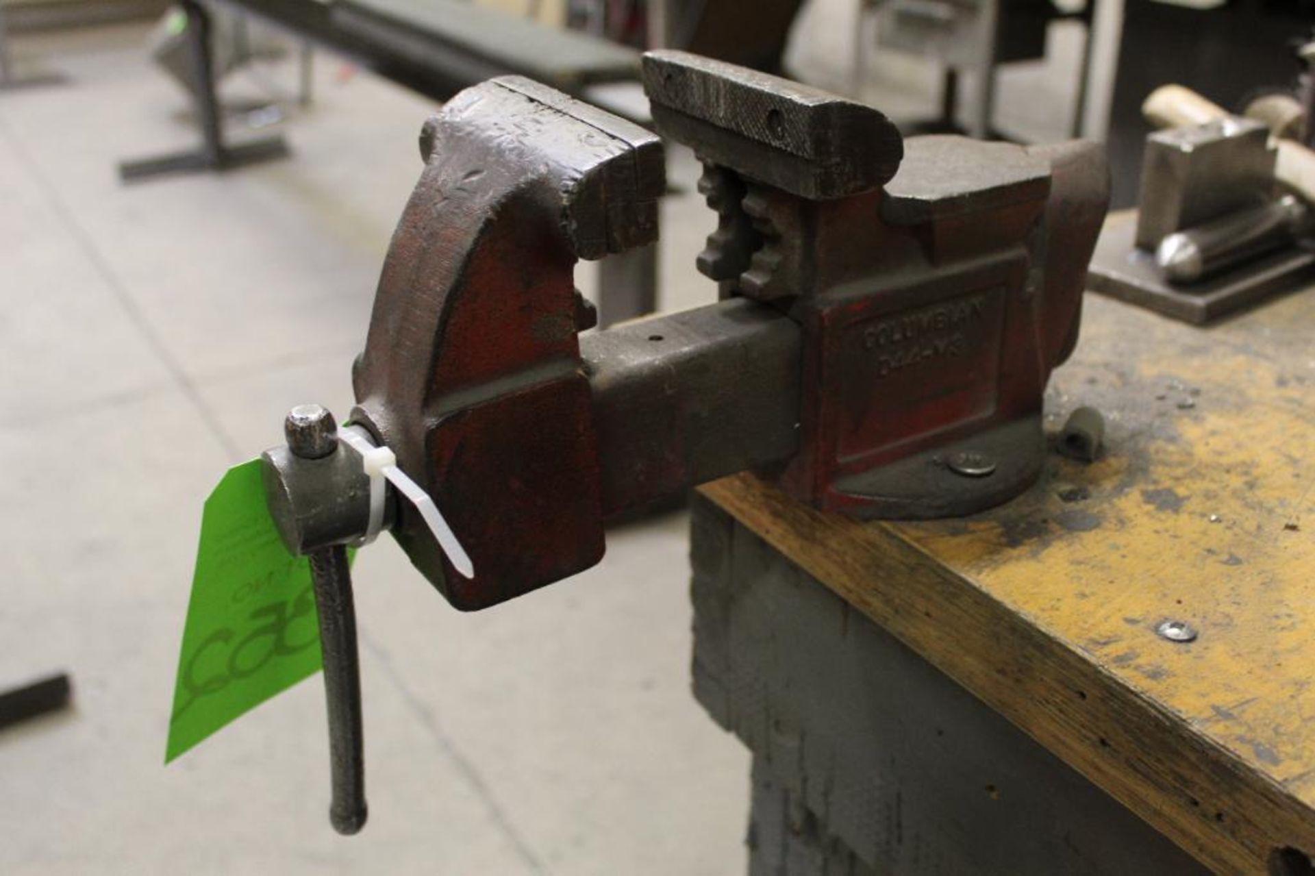 Columbian 4" Vise Model D44-M3