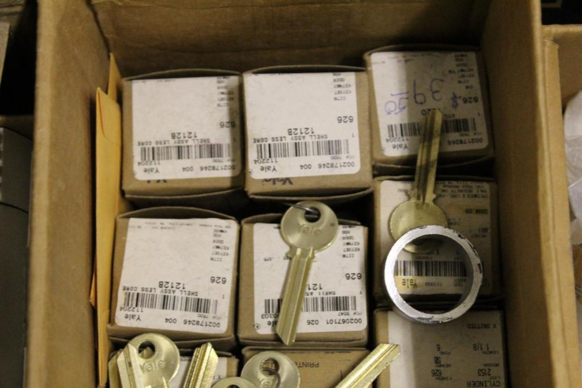Lot of (8) Boxes of Assorted Yale Cylinders and Cores w/ Blank Keys - Image 10 of 12