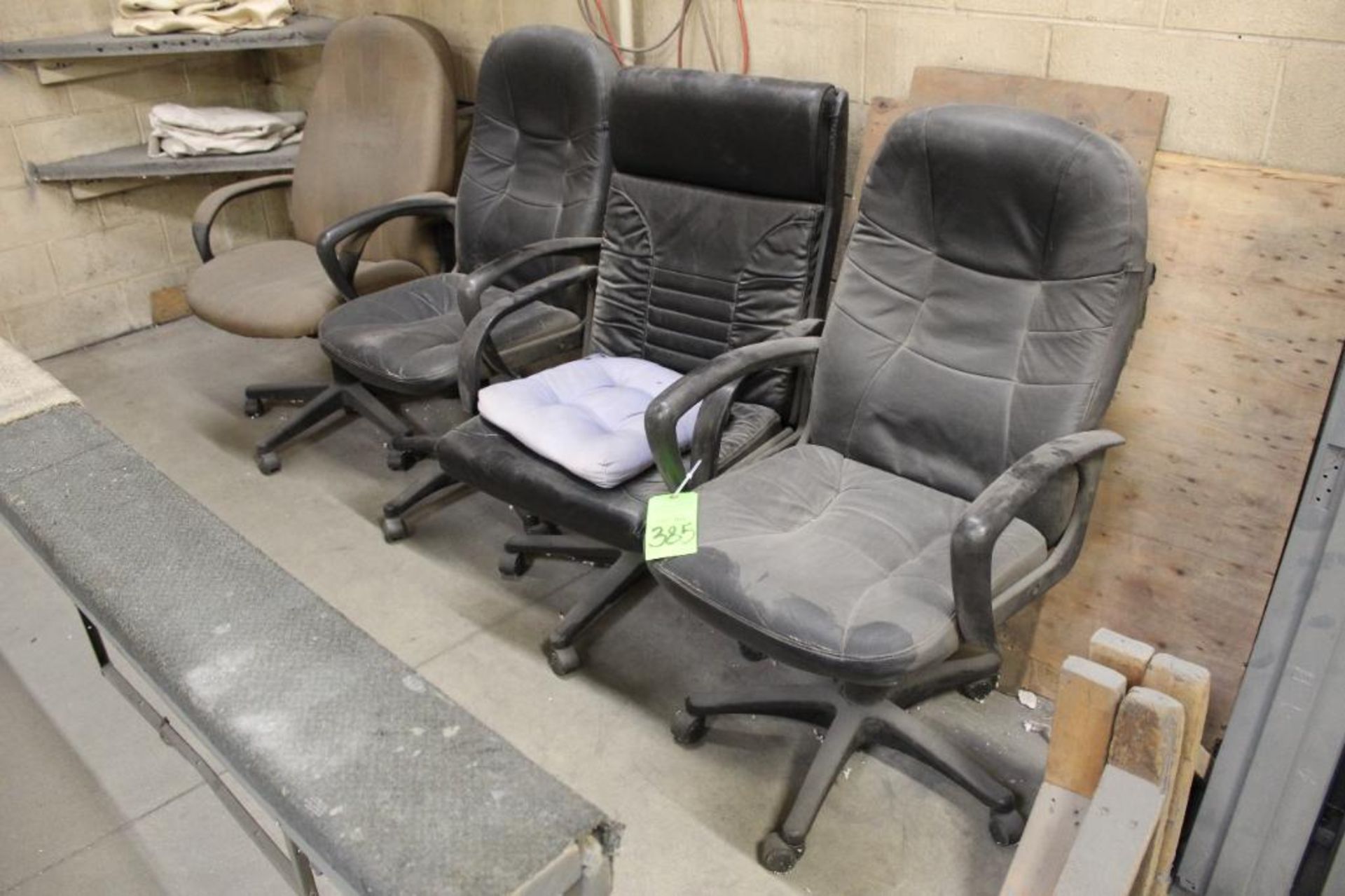 Lot of (4) Office Chairs