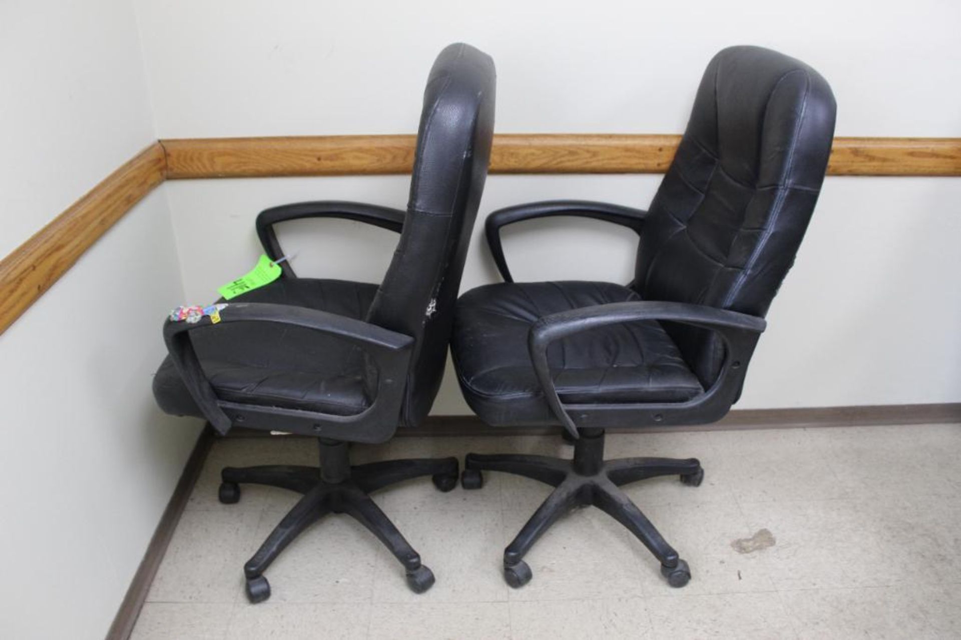 Lot of (2) Office Chairs - Image 2 of 3