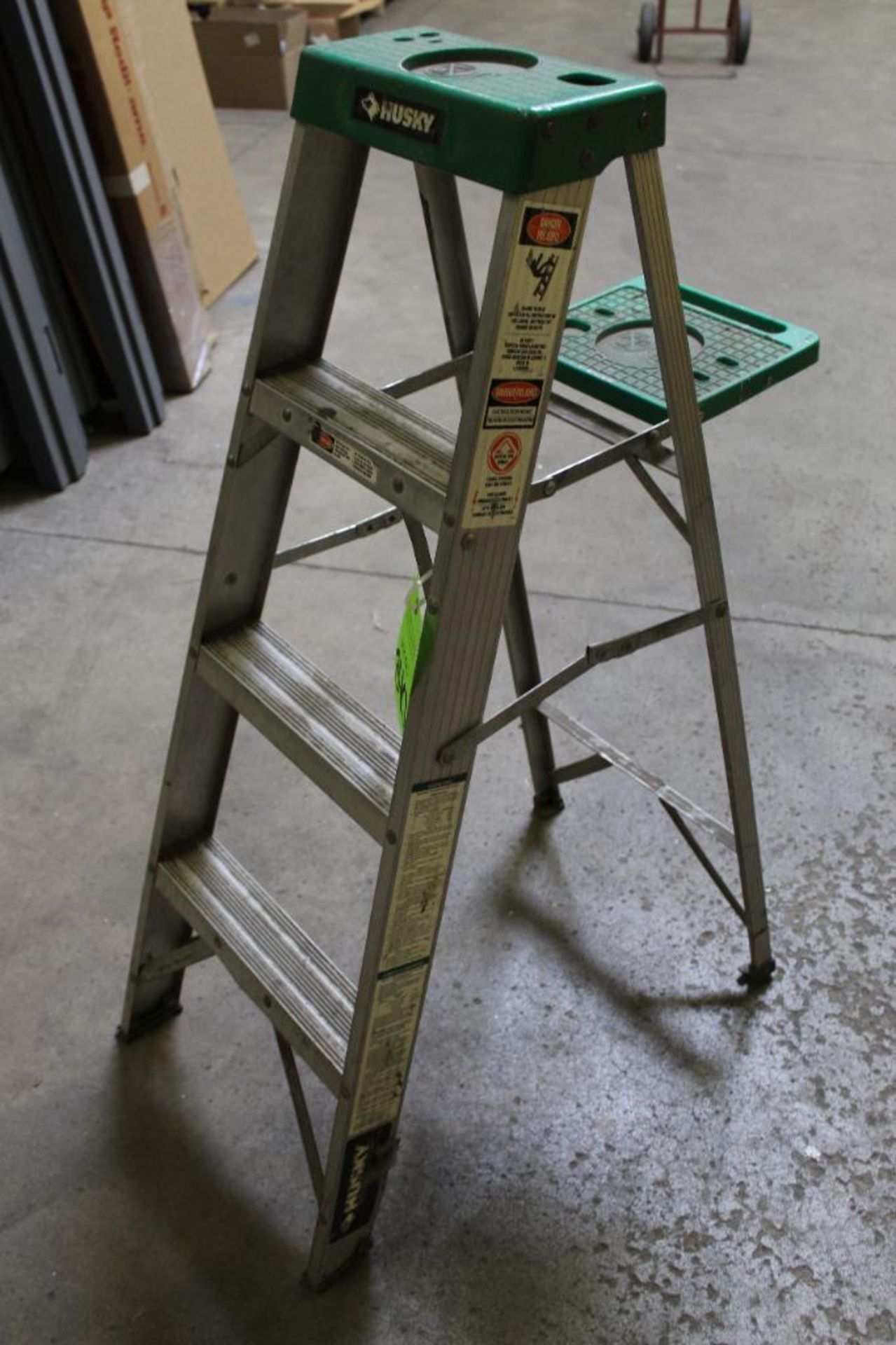 Husky Ladder 4' 225LB Capacity Model ASL2-4 - Image 2 of 3