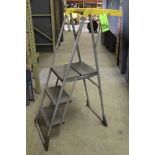 Cosco 3' Ladder