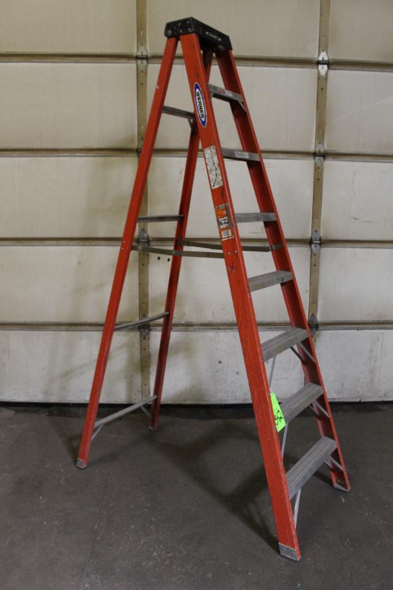 Werner 8' Ladder Model FIA08 300LB Capacity - Image 2 of 3